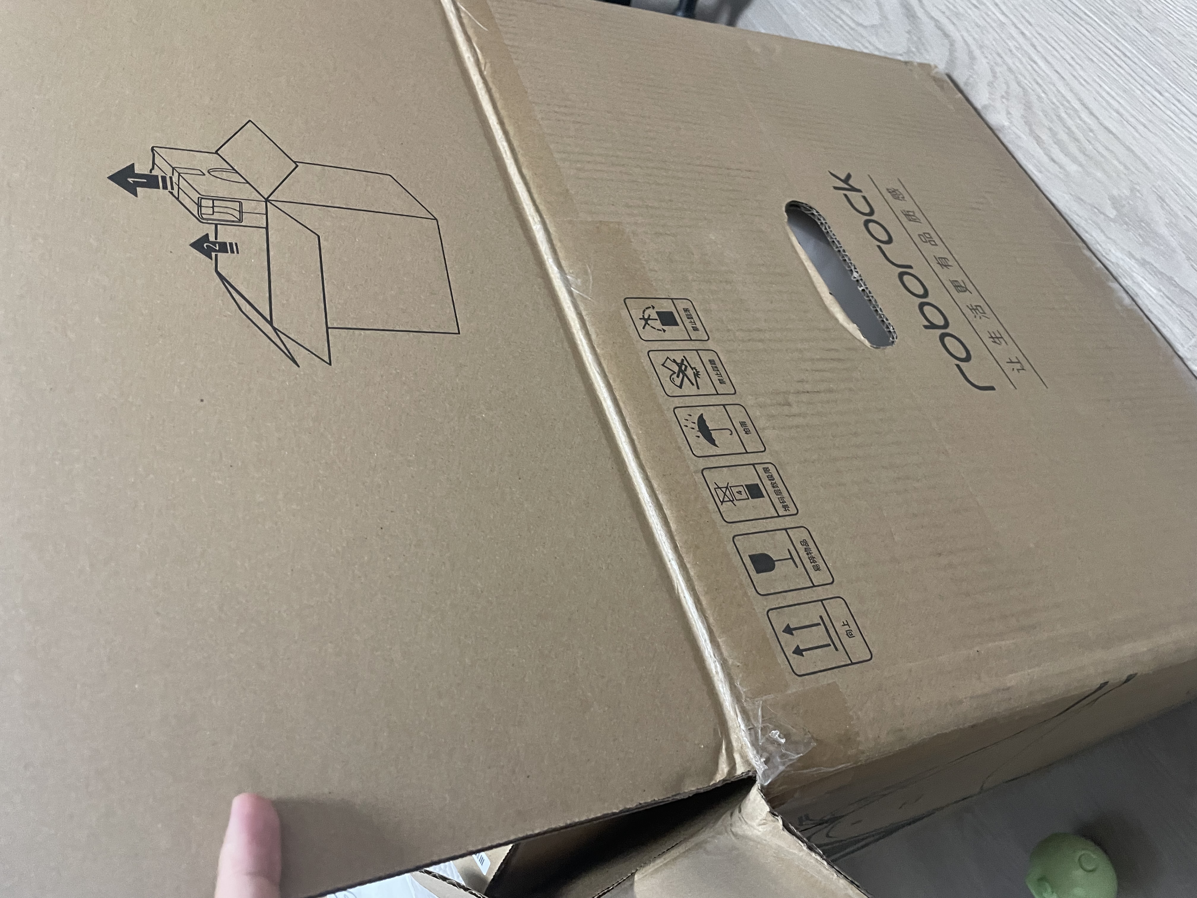 石头（roborock）扫地机器人扫拖一体 P20 Max 自动上下水版自动集尘热水洗拖布擦地拖地 A2950RR 实拍图