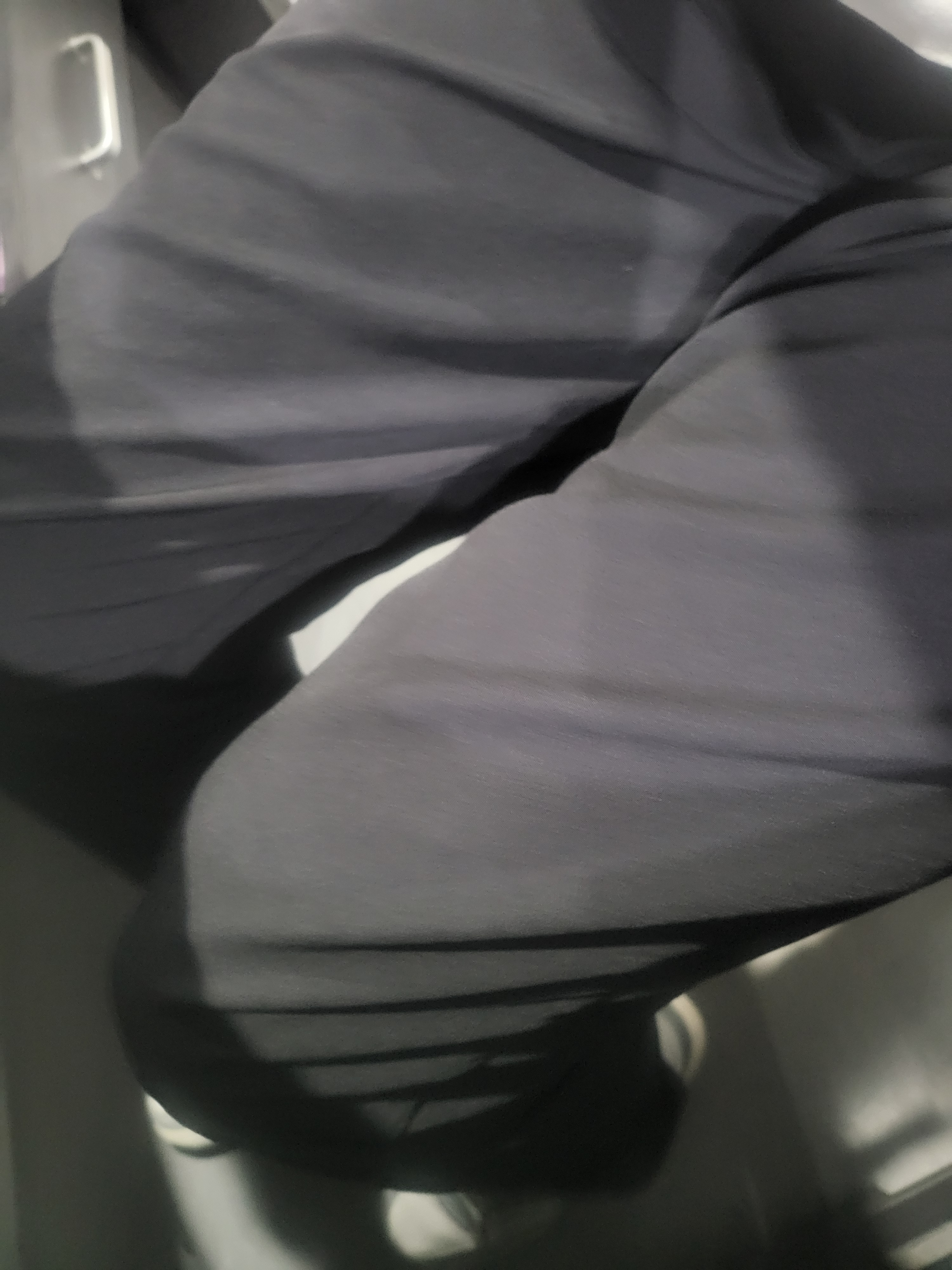 名创优品（MINISO）凉感冰丝裤子男士夏季新款透气速干薄款直筒休闲长裤 黑 2XL 实拍图