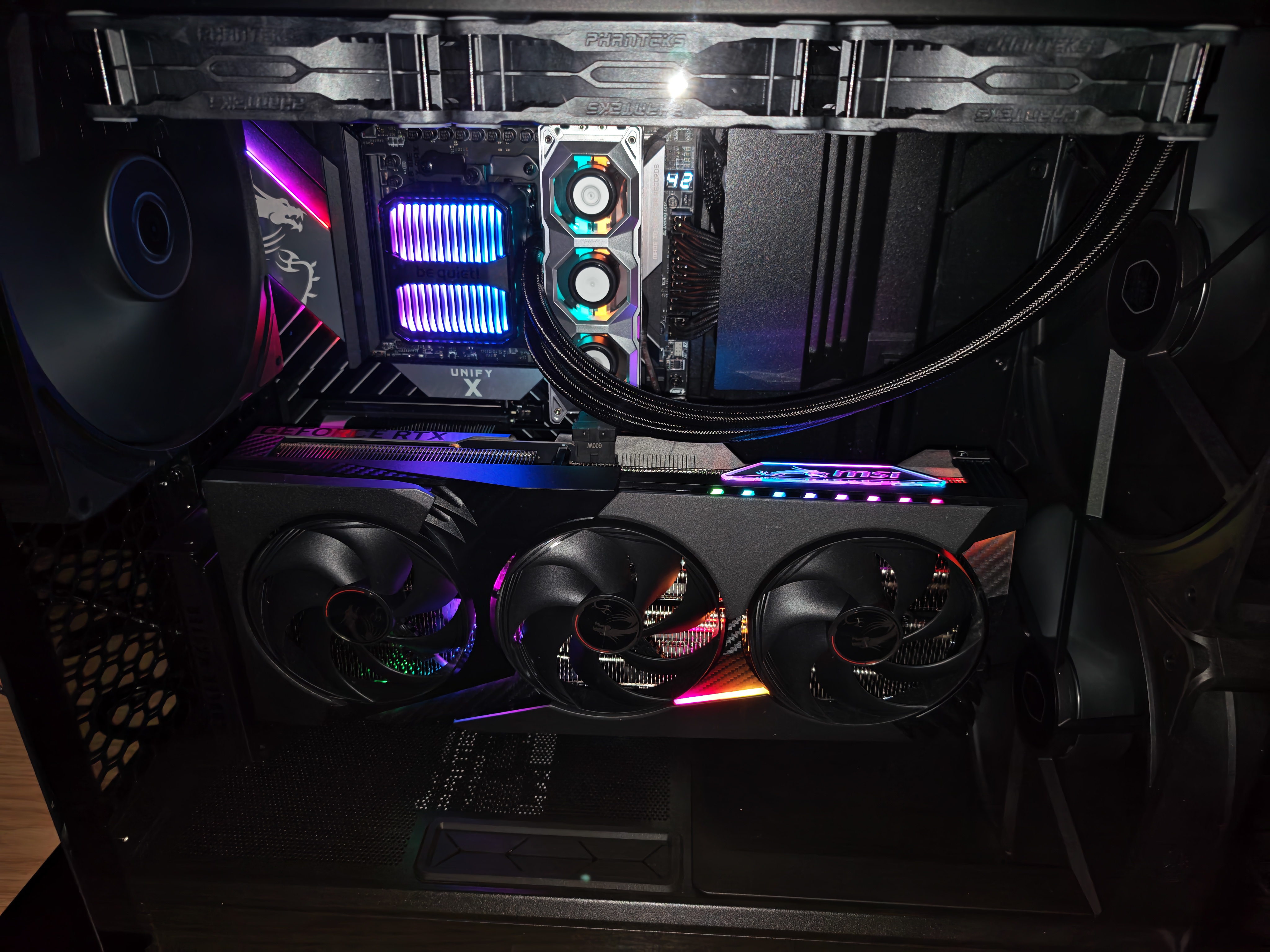 酷冷至尊（CoolerMaster）HAF II 500 EATX电脑机箱 宗师滑轨/22040加厚风扇/双模式显卡支架/支持4双槽显卡/顶配IO面板 晒单实拍图