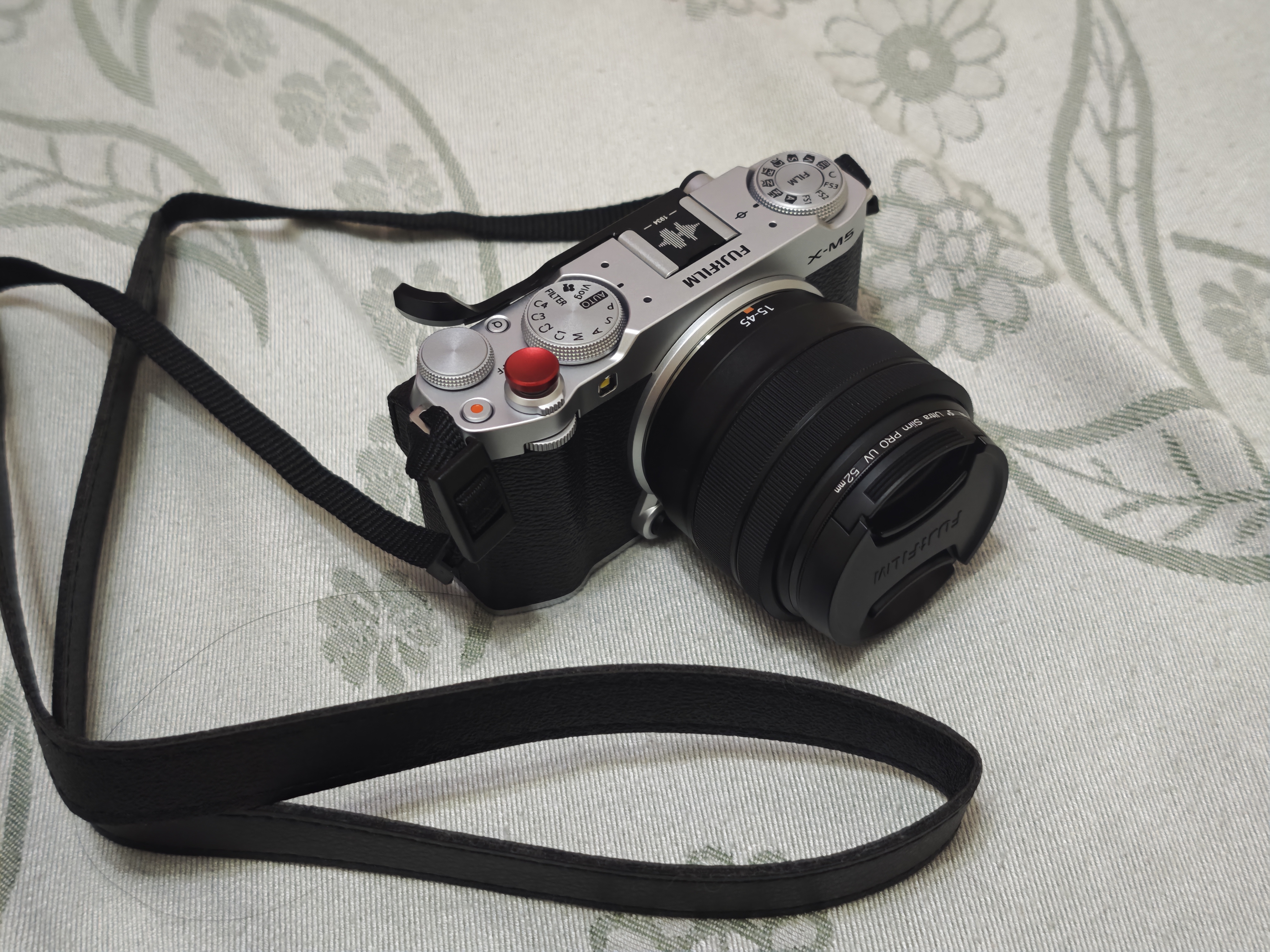 富士（FUJIFILM）X-M5/ M5 微单相机 套机（15-45mm镜头）2610万像素 AI智能对焦 20种胶片模拟 银色 实拍图