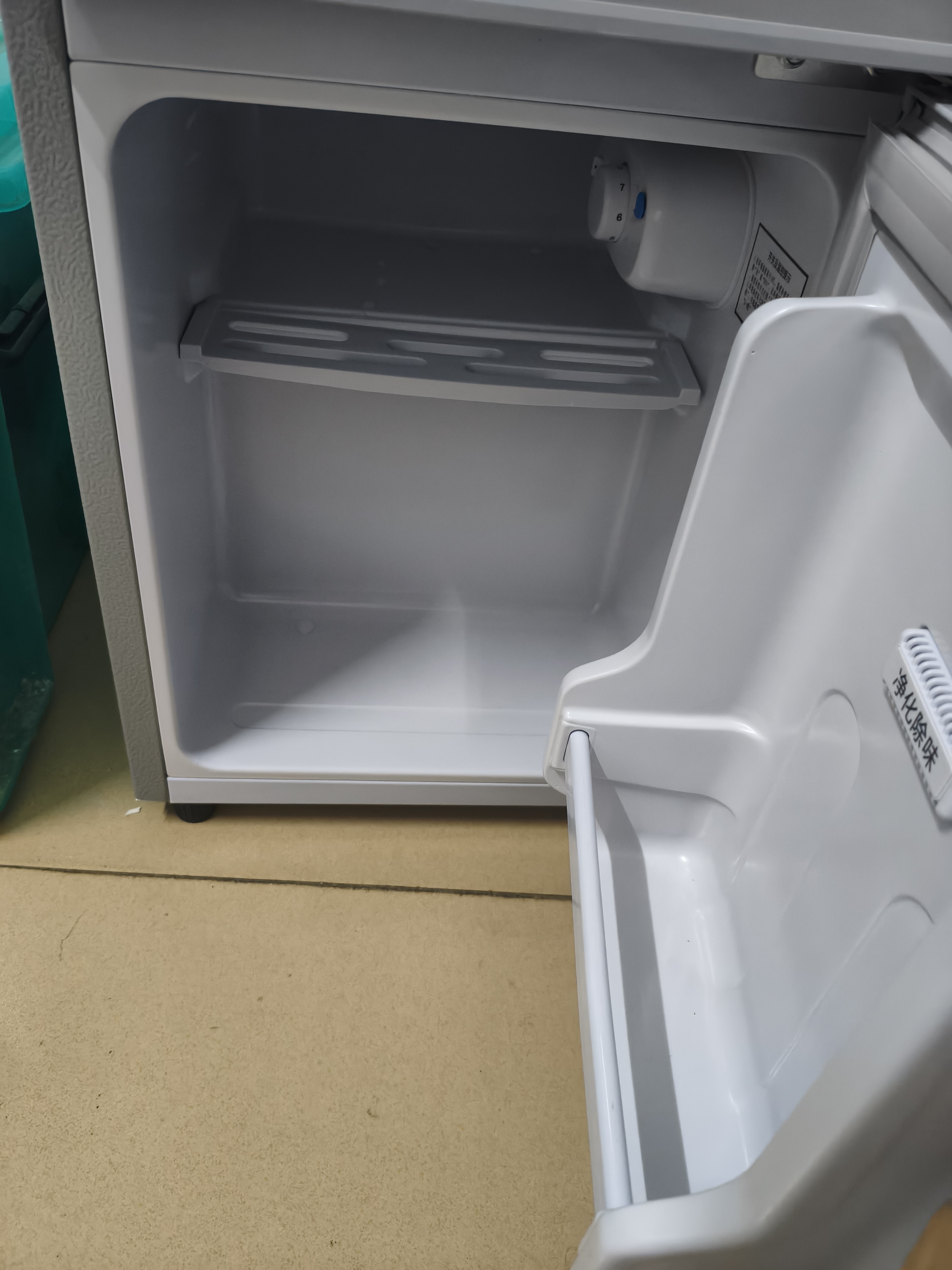 志高（CHIGO）小冰箱迷你小型家用冷藏冷冻两用宿舍出租房用双门办公室电冰箱节能省电 【店长推荐】48L银色【一级能效丨全国联保】 晒单实拍图