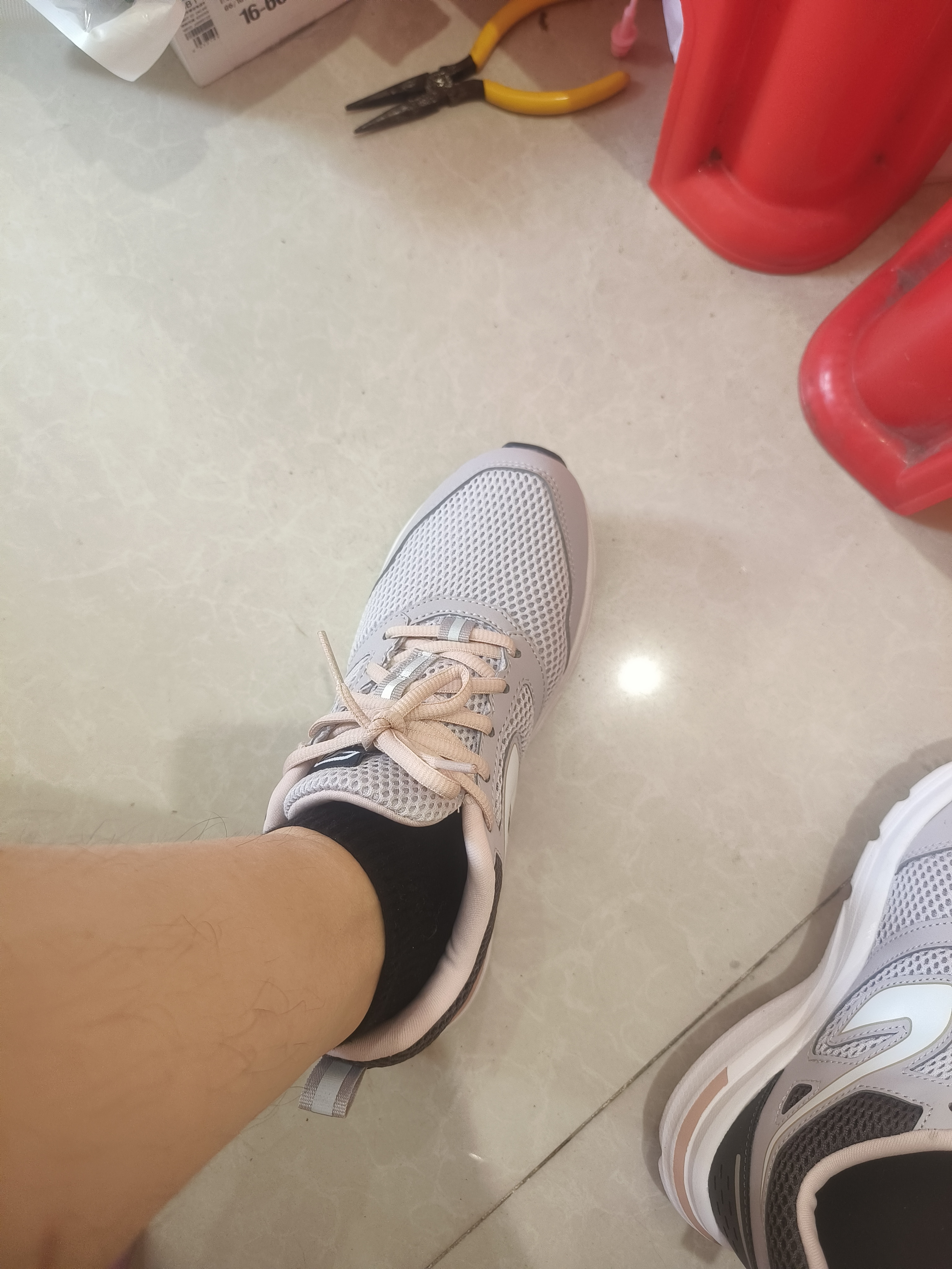 迪卡侬女士户外健身缓震跳绳轻便透气网面运动舒适入门慢跑鞋-2952157 实拍图
