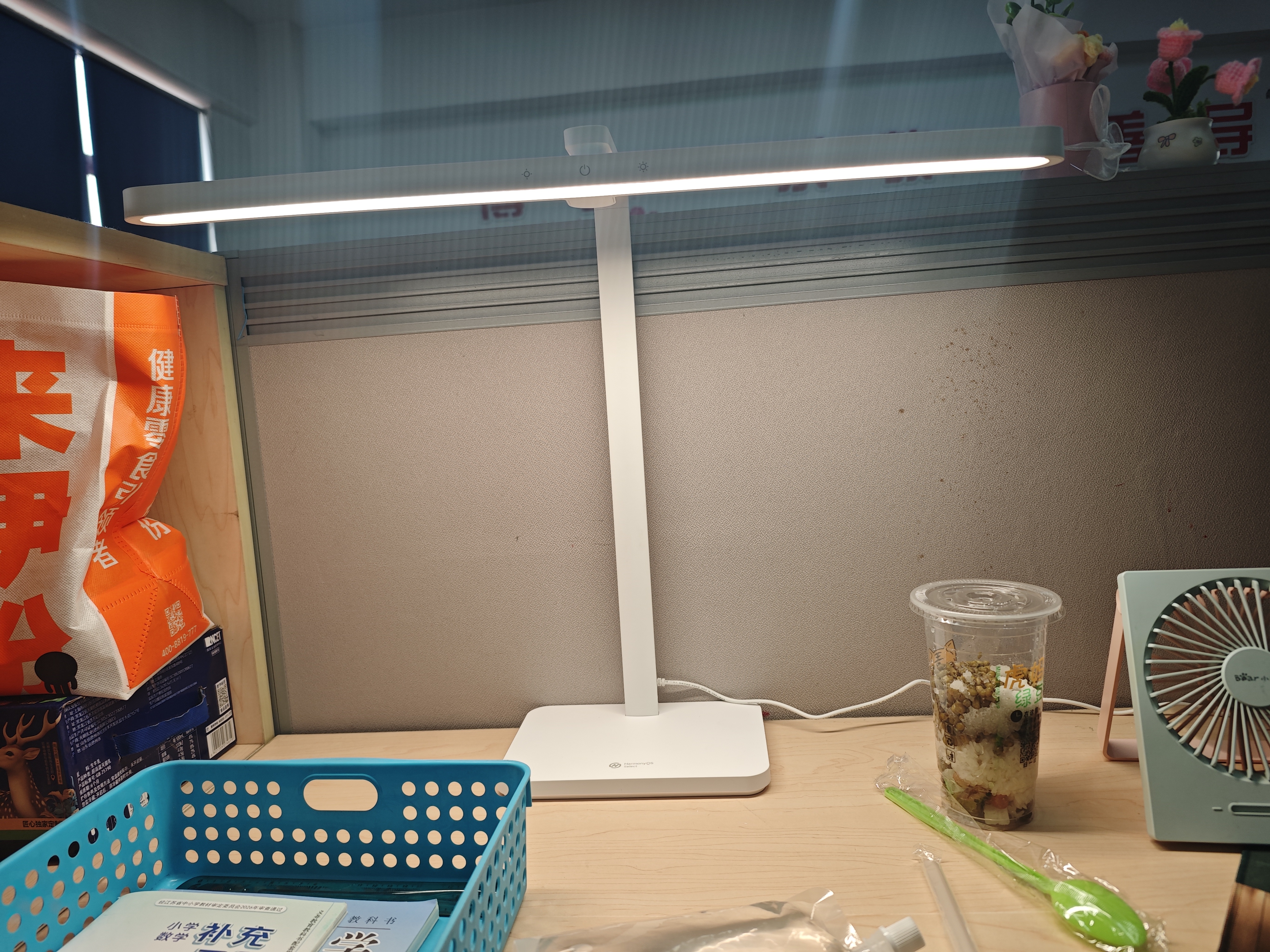 鸿蒙智选台灯护眼学习专用国AA级全光谱学生儿童书桌宿舍读写台灯大想 实拍图