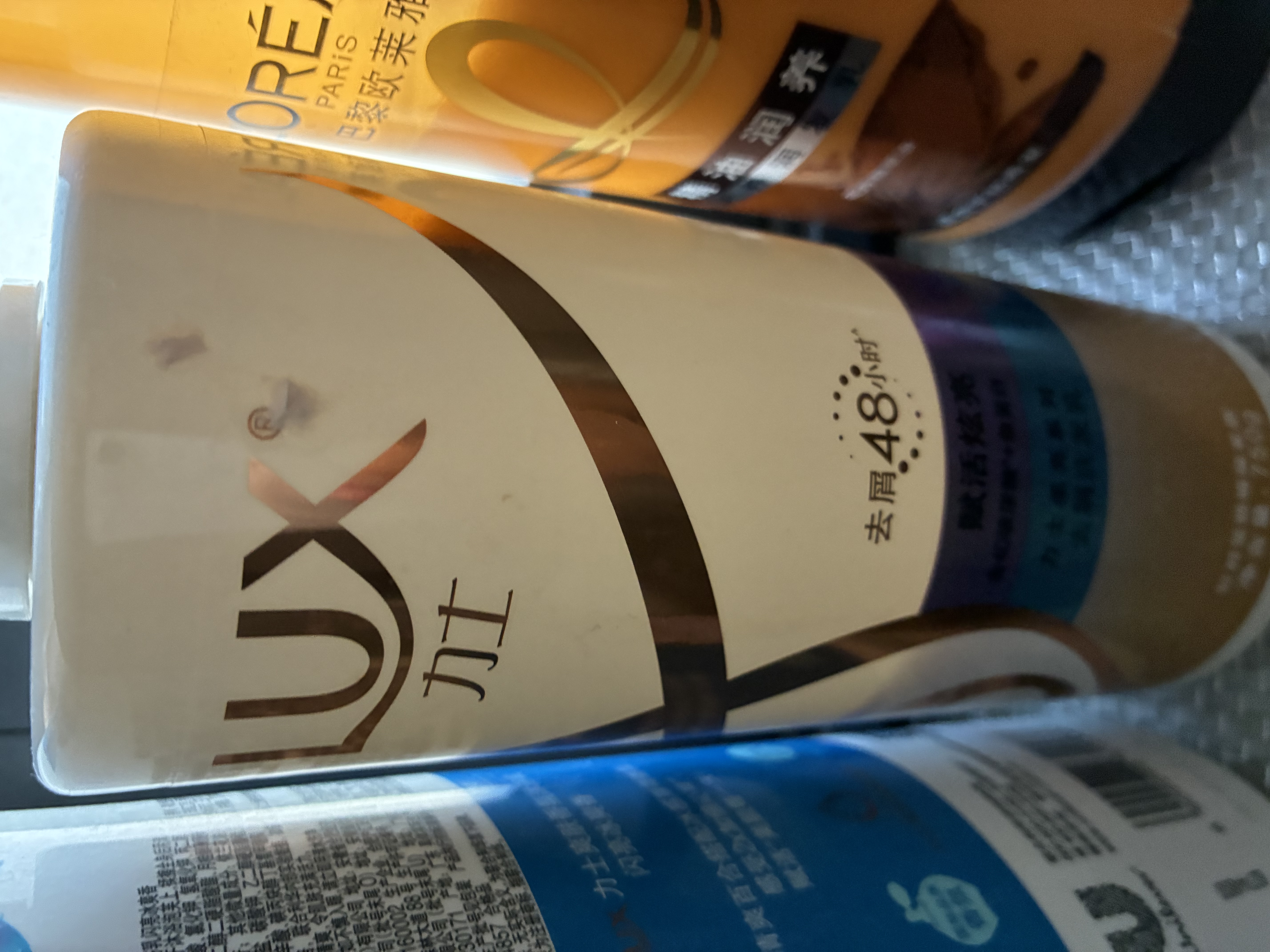 力士（LUX）【炫亮留香】赋活炫亮留香去屑洗发水750g  炫亮留香 实拍图