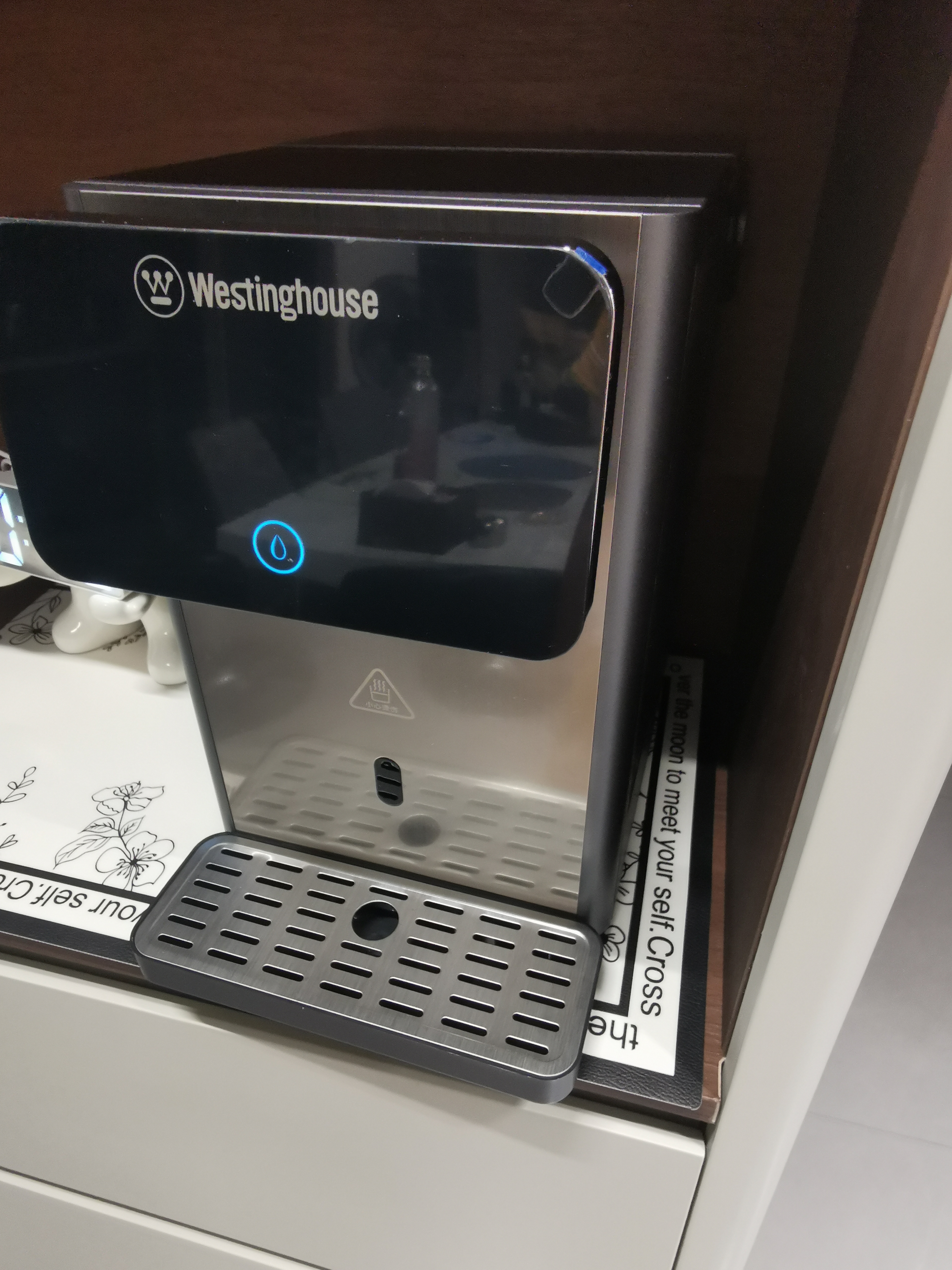 西屋（Westinghouse）即热式饮水机 曼哈顿台式小型饮水机家用 制冰水冷热含有钛不锈钢水箱办公室客厅免安装恒温直饮机 曼哈顿W4S Ultra旗舰款含钛不锈钢 即热制冷型 实拍图