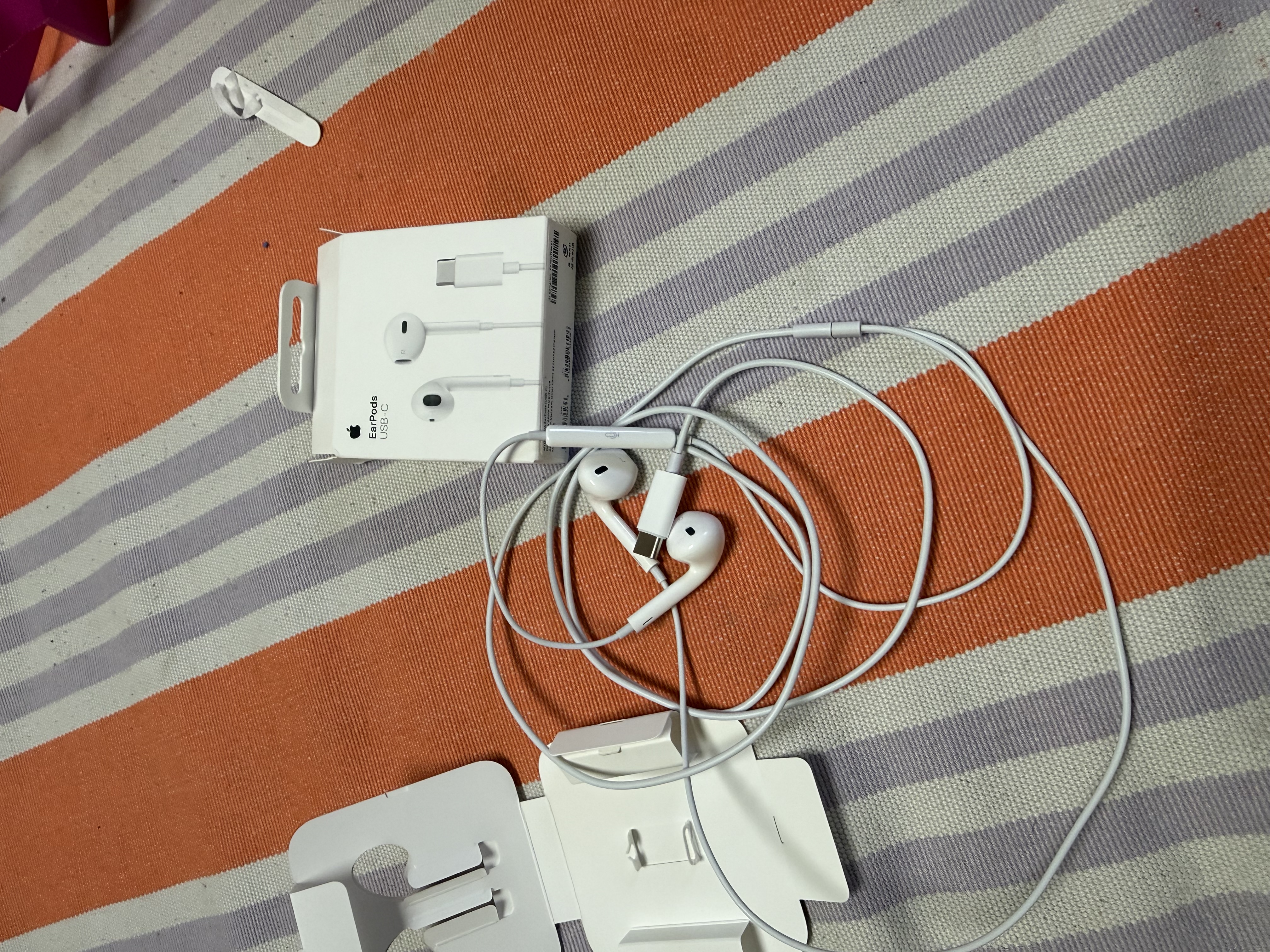 Apple/苹果 EarPods USB-C有线耳机 type-c有线耳机  iPhone 17有线耳机笔记本耳机游戏音乐 实拍图