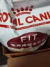 皇家猫粮 成猫猫粮 营养均衡 F32 通用粮 1-7岁 15KG 实拍图