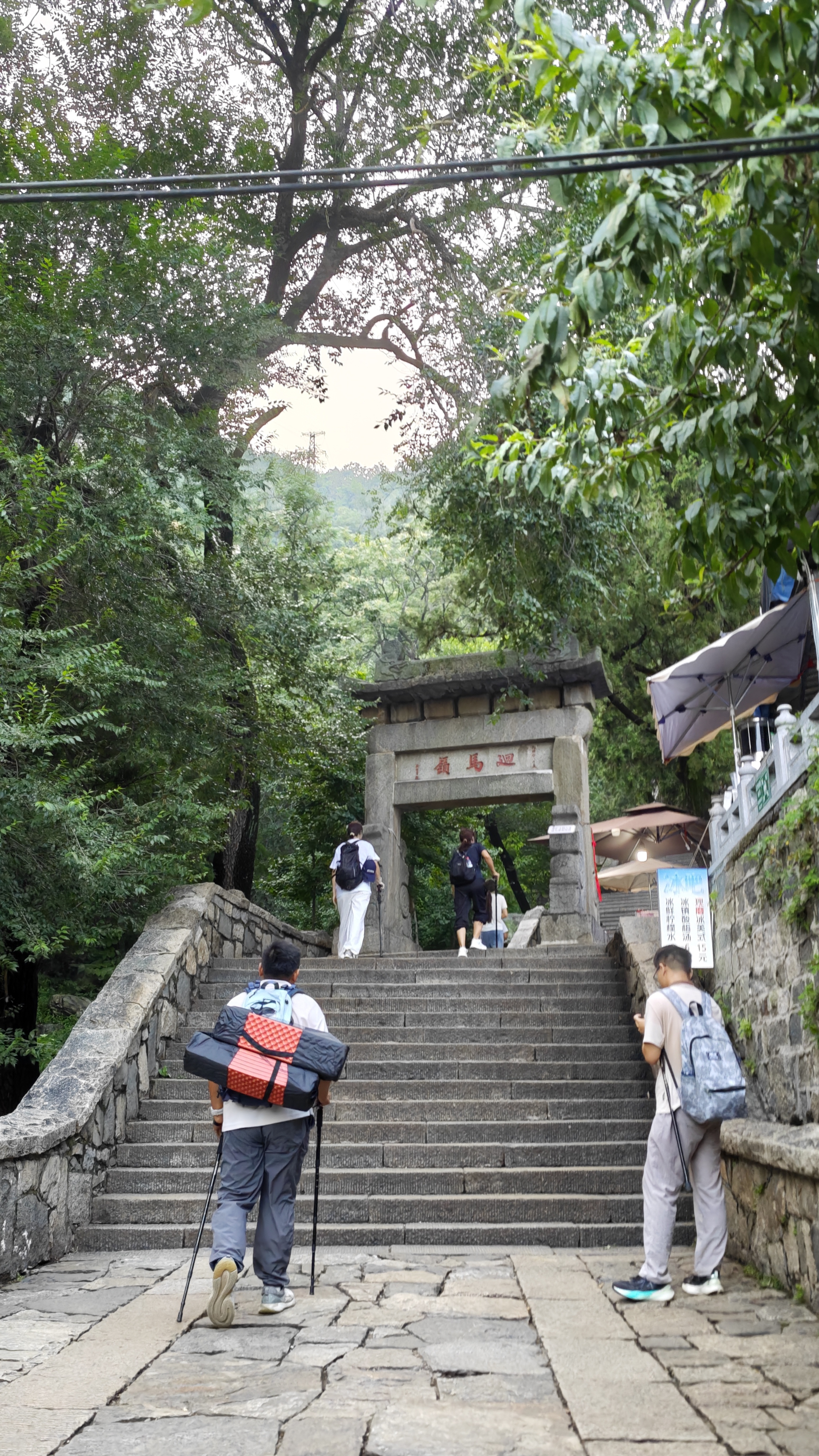 骆驼（CAMEL）登山包户外男女运动双肩包防水旅游徒步爬山旅行书包  浅蓝色 实拍图