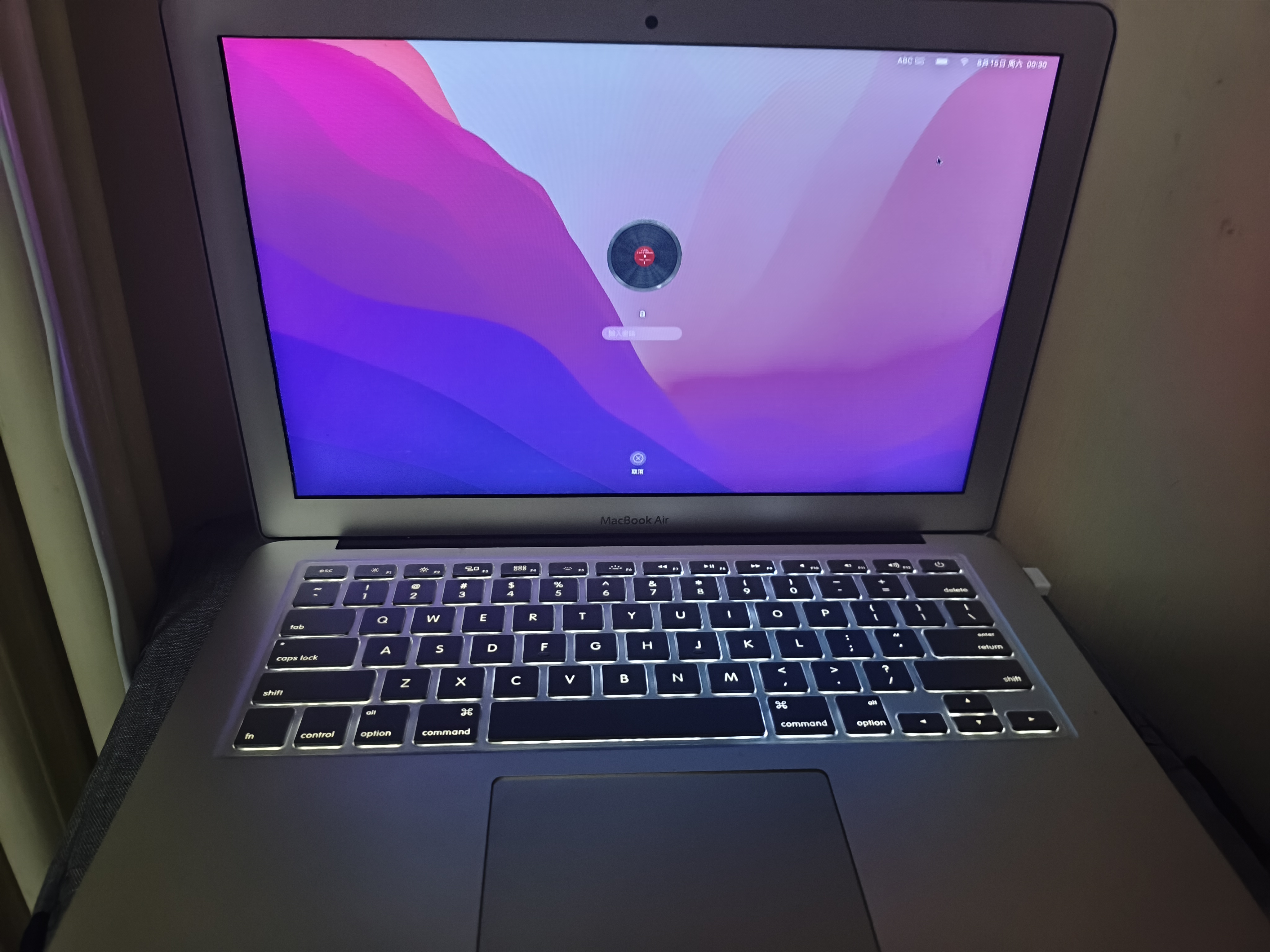 苹果（Apple） MacBook Pro/Air 二手苹果笔记本电脑 商务 办公 游戏 设计 剪辑 95新【超薄丨店长力荐】17款D42-8G/256 实拍图