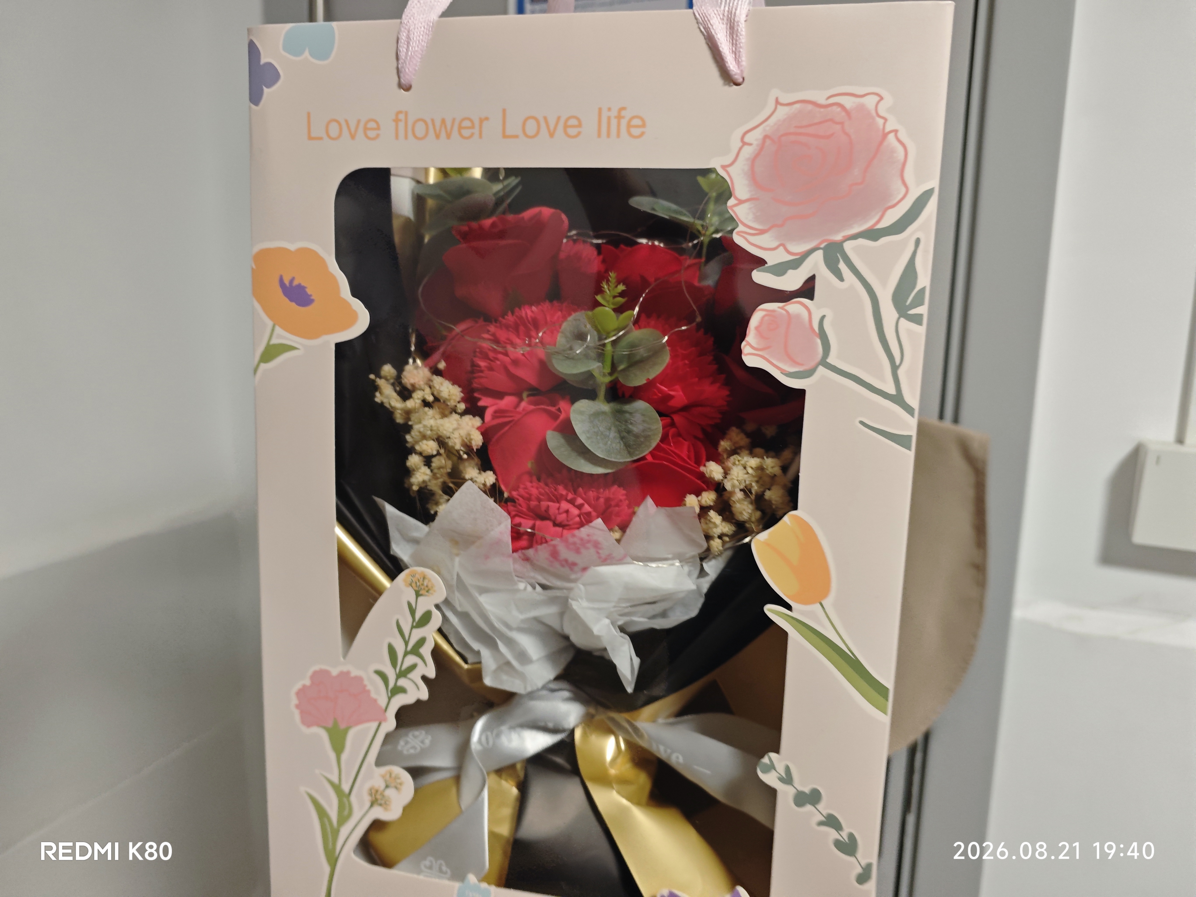 爱梦妮16朵红玫瑰康乃馨香皂花同城配送教师节实用生日礼物非鲜花送女生 实拍图