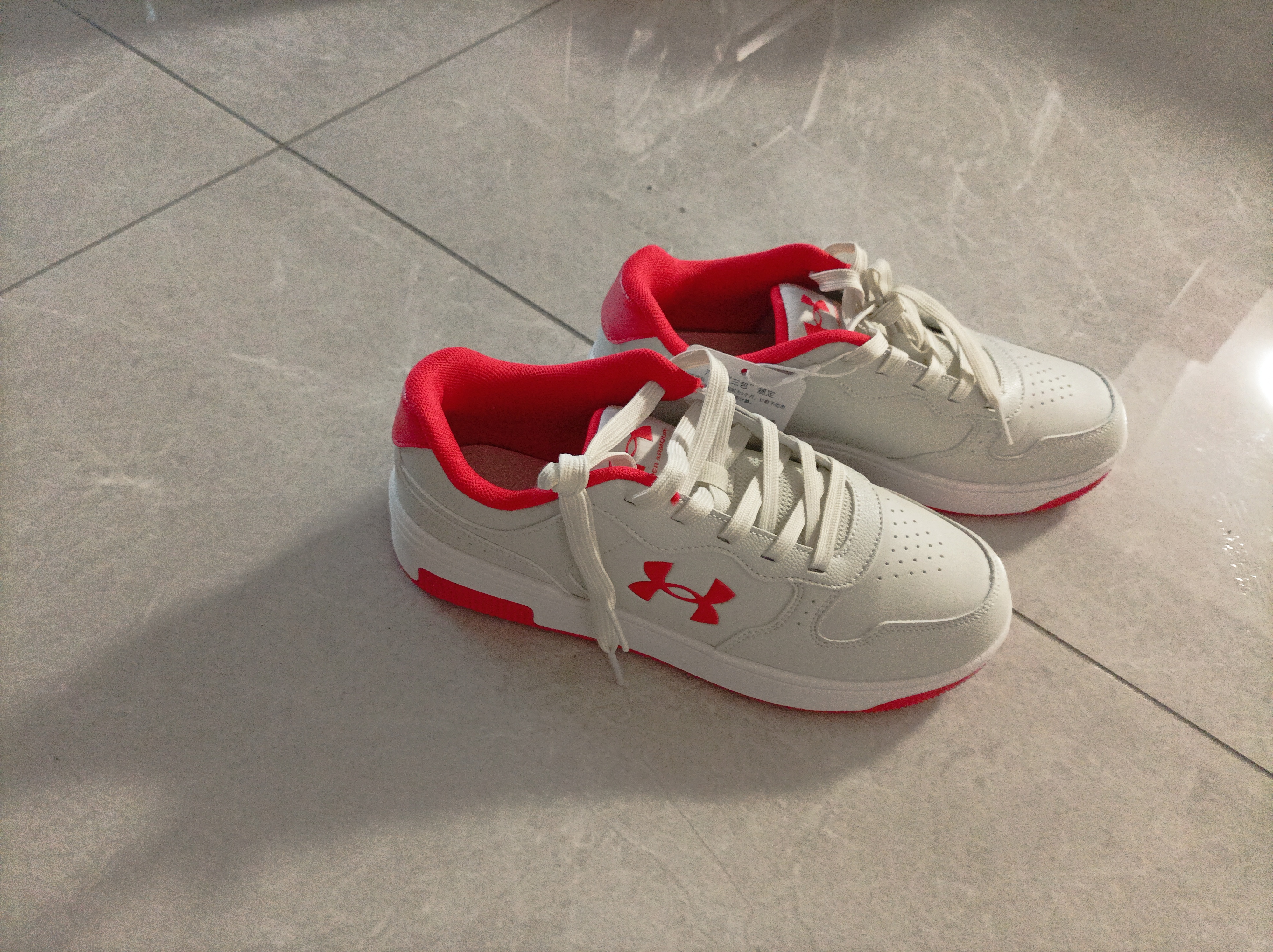 安德玛（Under Armour）童鞋板鞋男女大小童休闲时尚舒适板鞋儿童百搭撞色板鞋 实拍图