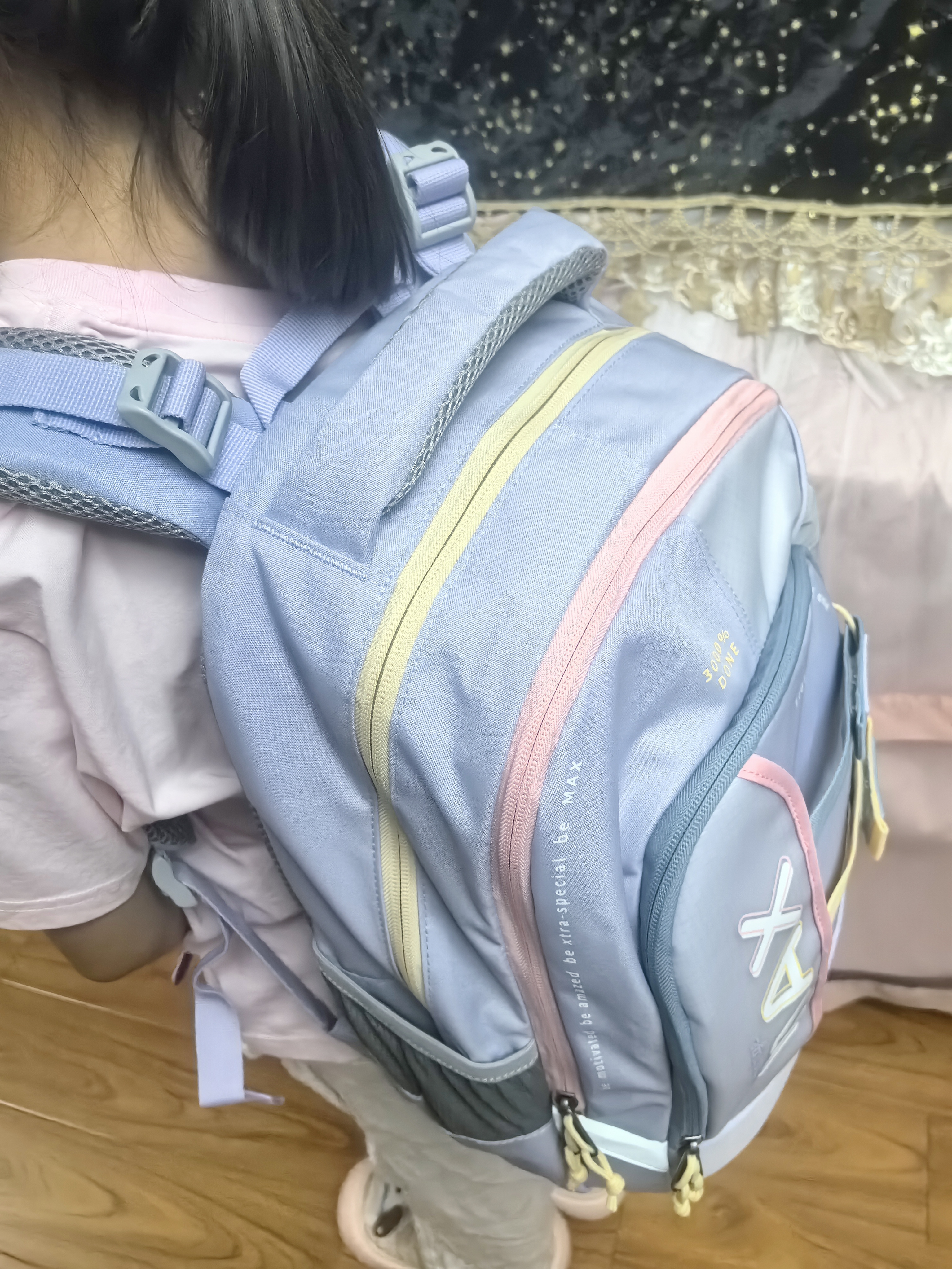 TigerFamily虎米中小学生书包3-9年级减负护脊大容量双肩背包 至尊【特别版】缤纷世界 实拍图