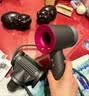 戴森（DYSON）HD15 高速吹风机 Dyson Supersonic 电吹风 快速干发 智能温控 呵护秀发 多风嘴 家用推荐 紫红色 实拍图