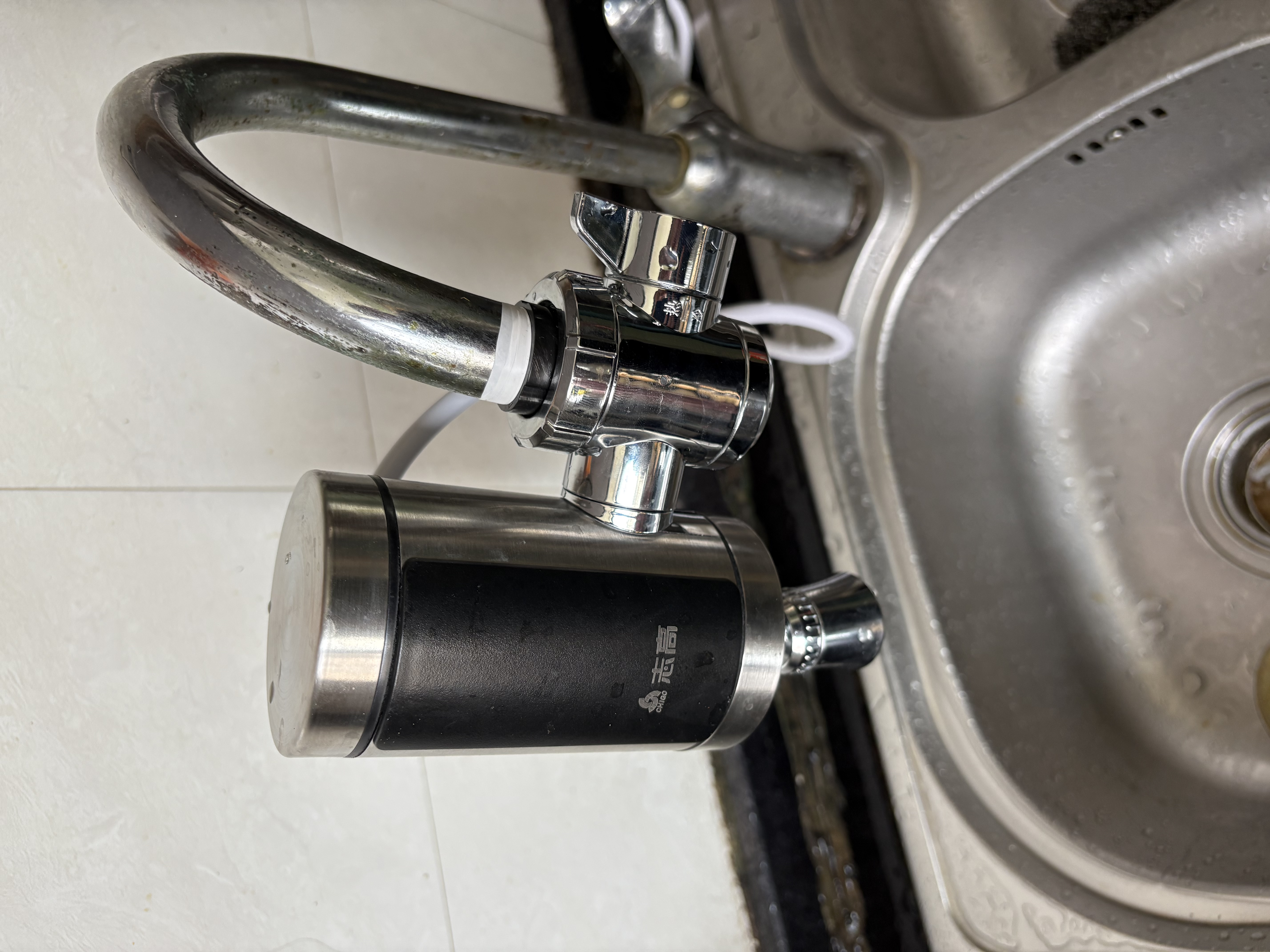 志高（CHIGO）热水龙头速热即热式加热厨宝接驳式快速热电热水器卫用阳台冷热两用加热器ZG-KBJ31延长线漏保 实拍图