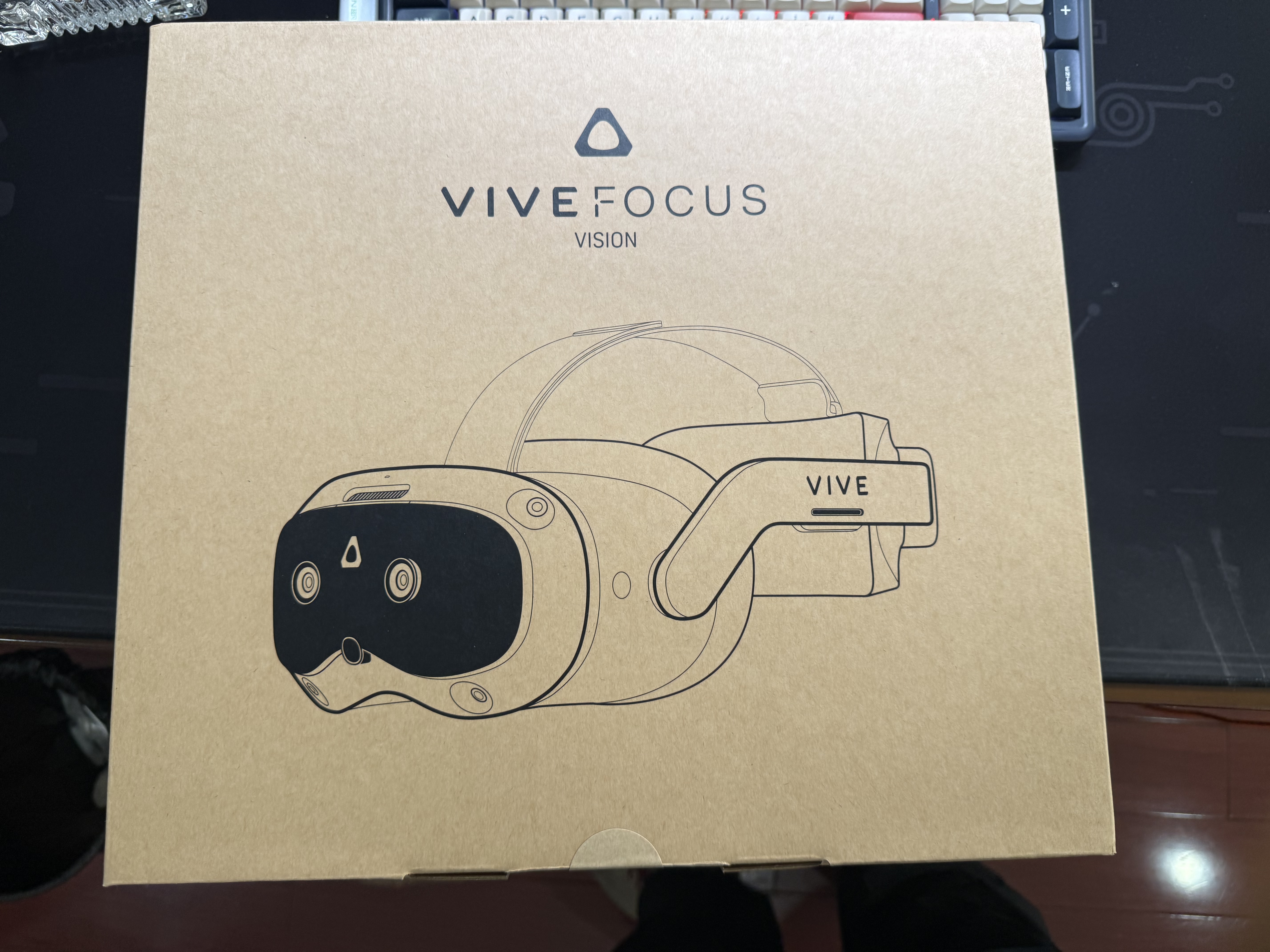 HTC VIVE PRO 2 VR一体机 智能PCVR眼镜1.0专业版套装cosmos元宇宙XR虚拟现实3D头盔大空间Steam体感游戏机 HTC VIVE Focus Vision 实拍图