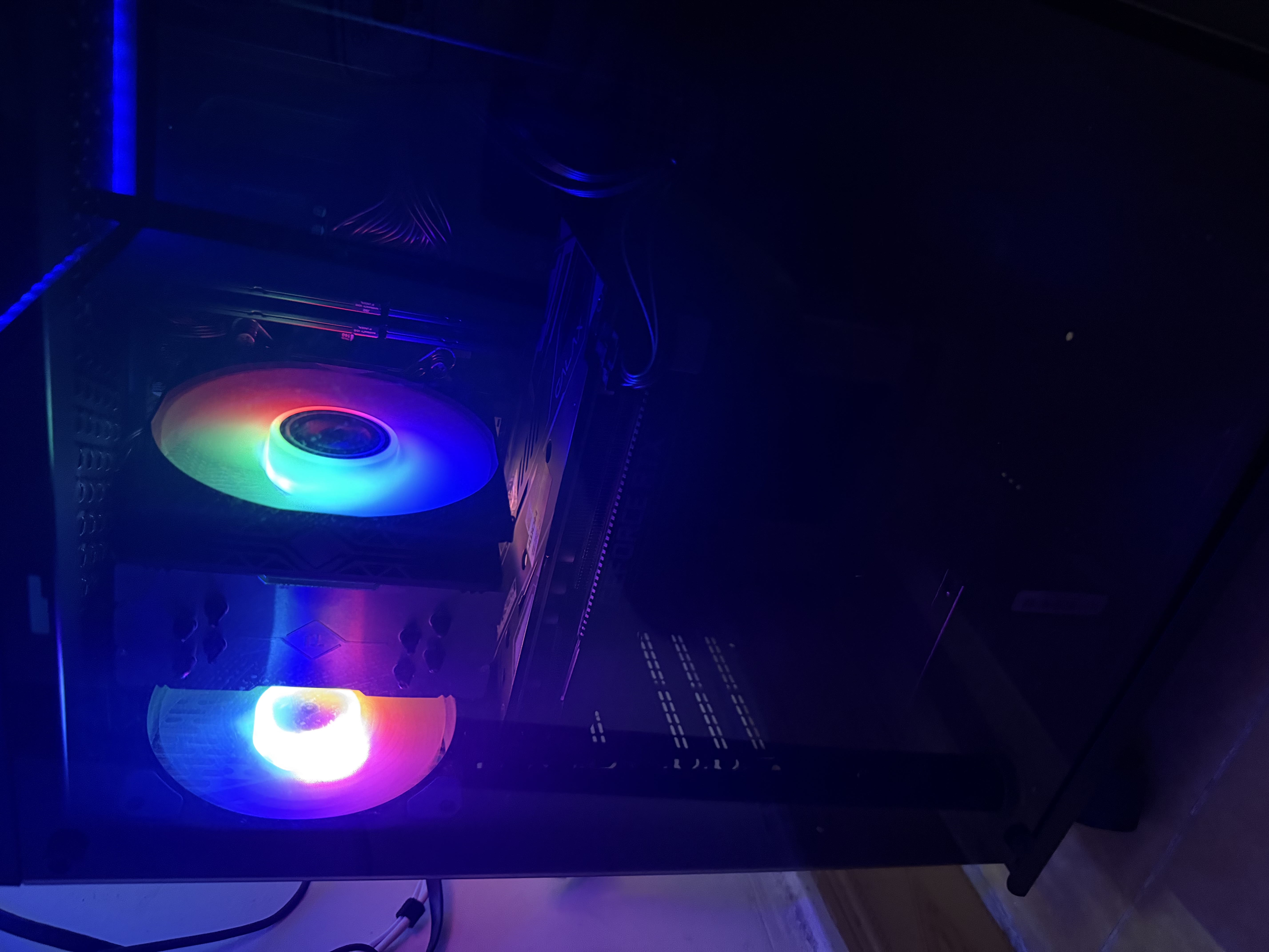 【二手95新保核心】七彩虹等一线品牌/1660S/2060S/3060TI/3070电脑游戏独立显卡 95新非矿卡 RTX 2060S 8G 实拍图