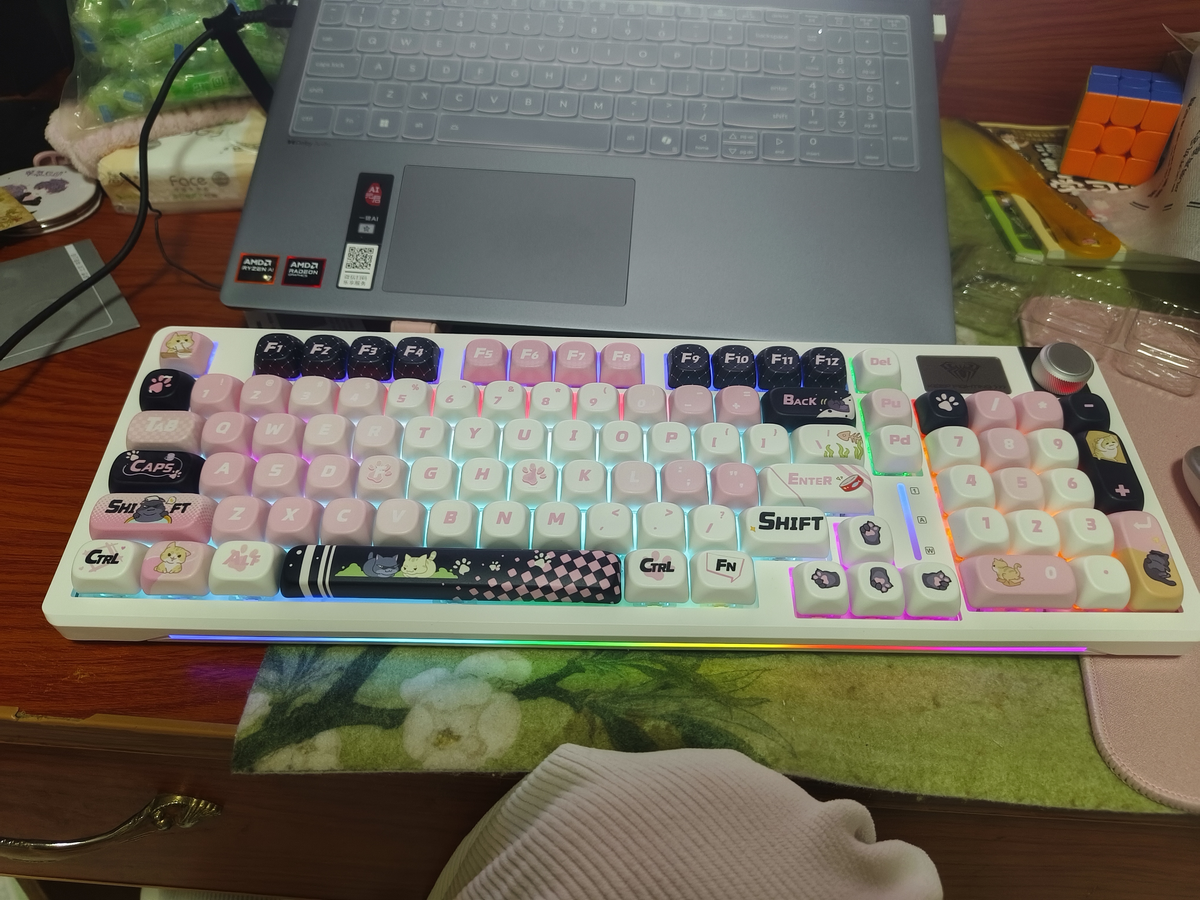 狼蛛（AULA）S98机械键盘有线/蓝牙/无线三模连接Gasket结构热插拔2U0 96键 游戏办公键盘 【无线版】S98小拽猫-混光 茶轴 实拍图