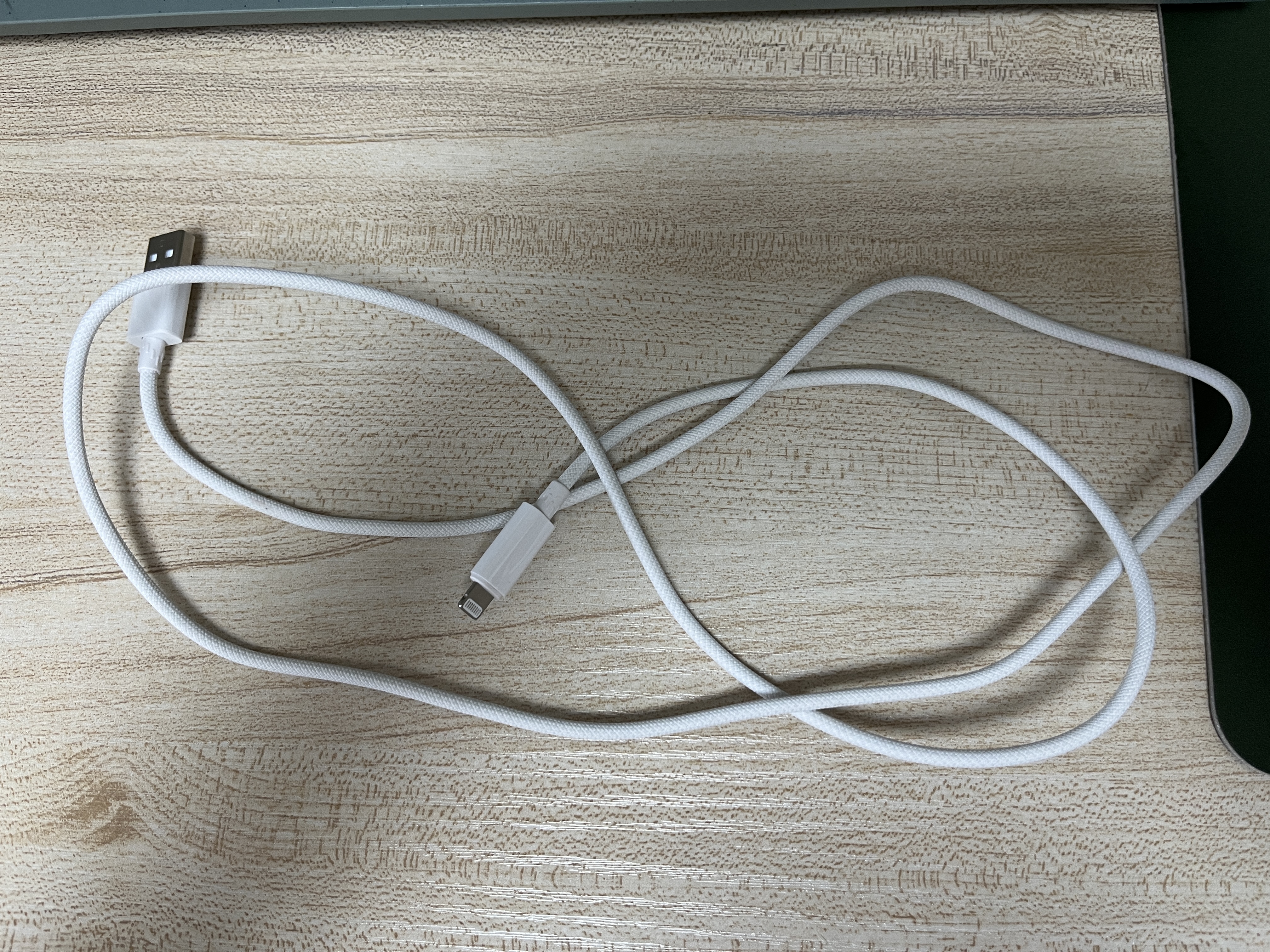 图拉斯【新款护机线】苹果充电线PD27W快充适用iphone14promax/13/12/11平板lightning数据线type-c 【苹果6-14快充】1.2米白丨USB转L 2026新款-低温快 实拍图