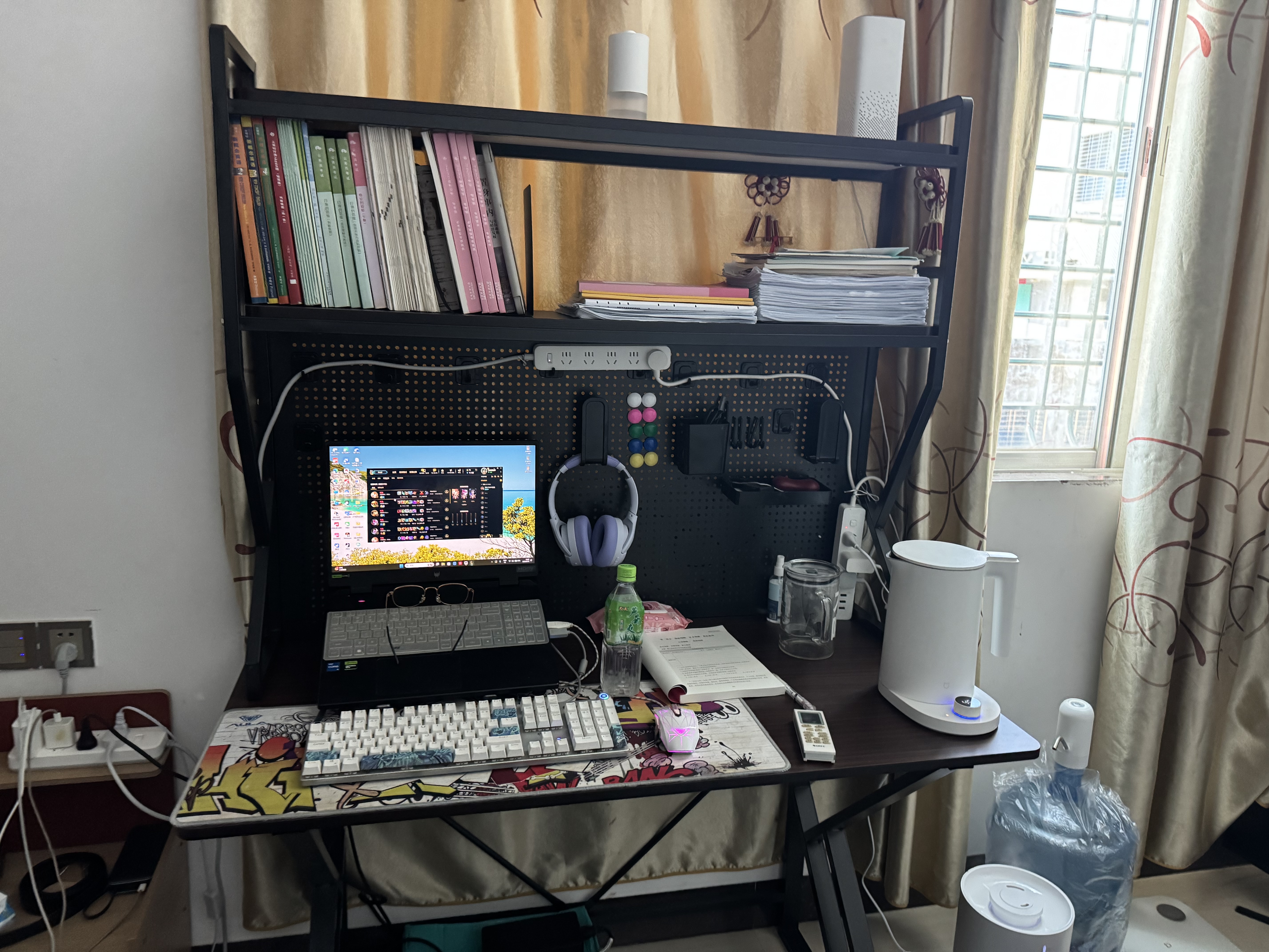 全品屋电脑桌台式电竞桌带收纳书桌学习桌子洞洞板置物架实木芯一体办公 【双层洞洞板电脑桌】稳固双K腿组合+胡桃木色120cm 【下单即送】30件收纳配件 实拍图