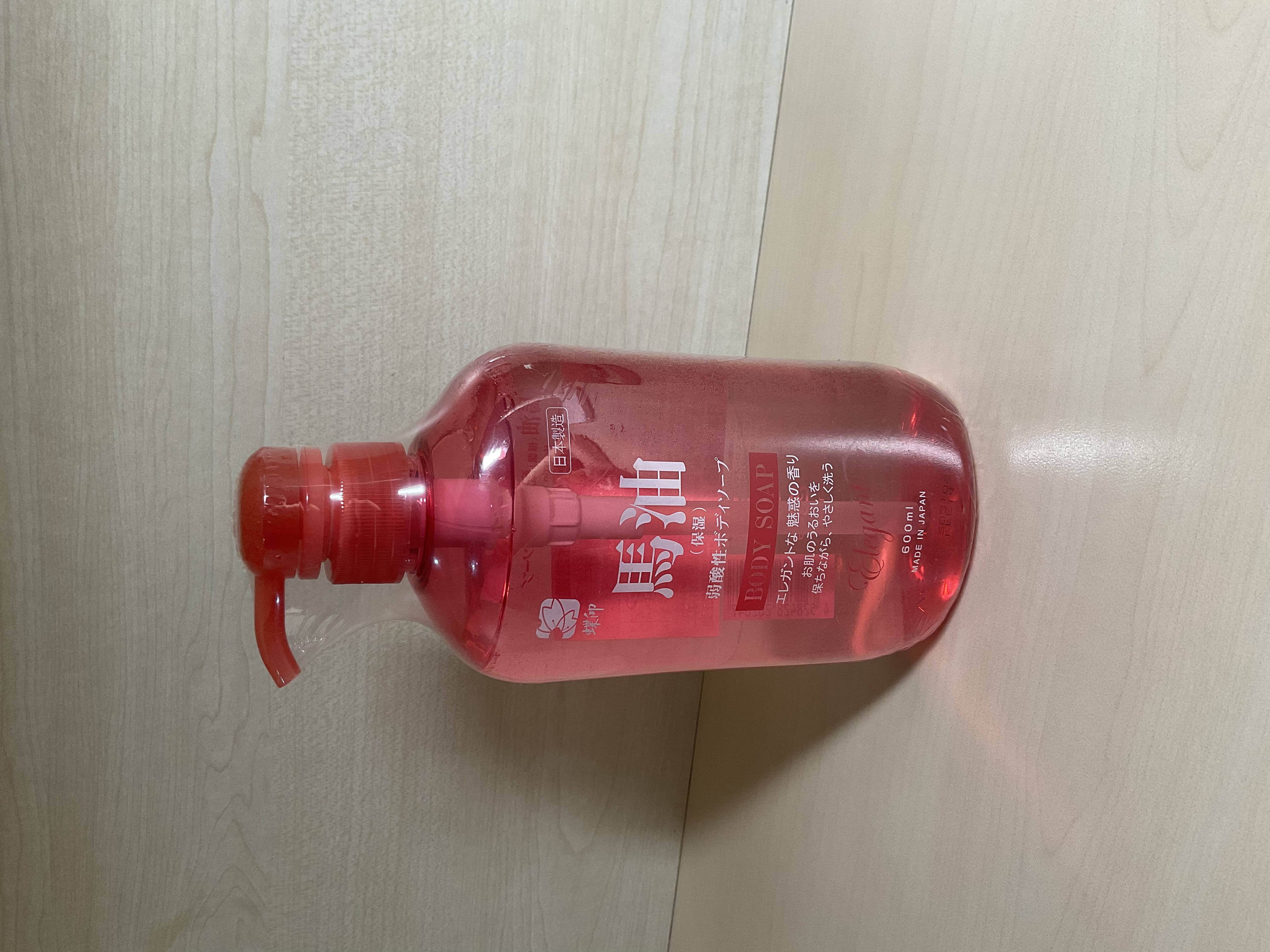 蝶印 日本进口 北海道马油 珍珠精华沐浴露 600mL 樱花香氛 亮泽保湿 实拍图
