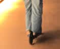 帝百伦 代步滑板车成人儿童两轮滑板车中大童6-10-14岁两轮踏板车平衡车 26款三刹车黑色【减震+一键折叠+车筐铃铛工具】 实拍图