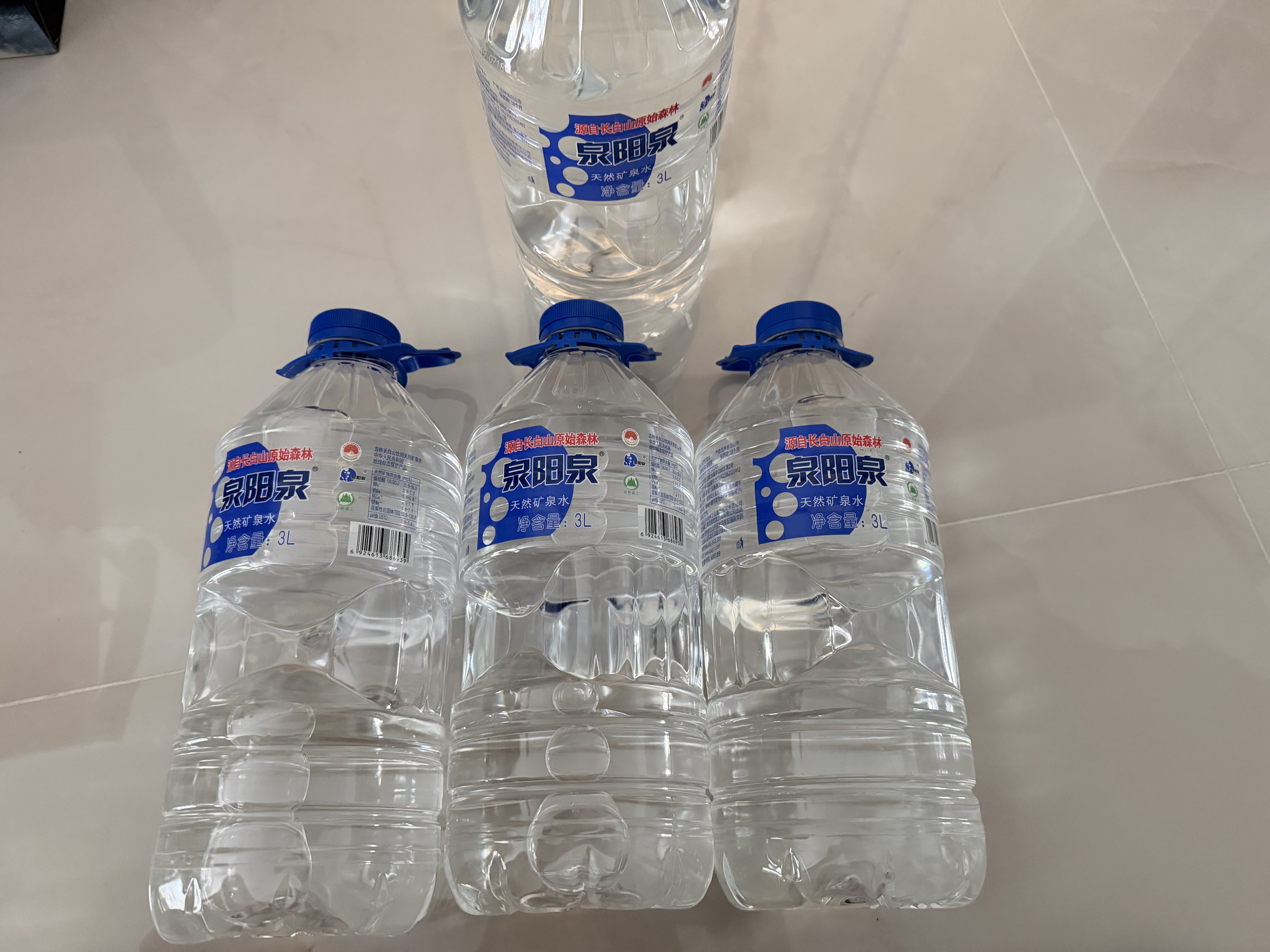 泉阳泉（QUANYANGQUAN）长白山天然矿泉水 大桶装 家庭用水 3L*6桶  整箱塑包装 实拍图