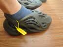 阿迪达斯 Yeezyfoam黑武士椰子男女运动洞洞鞋IG5349 42 实拍图