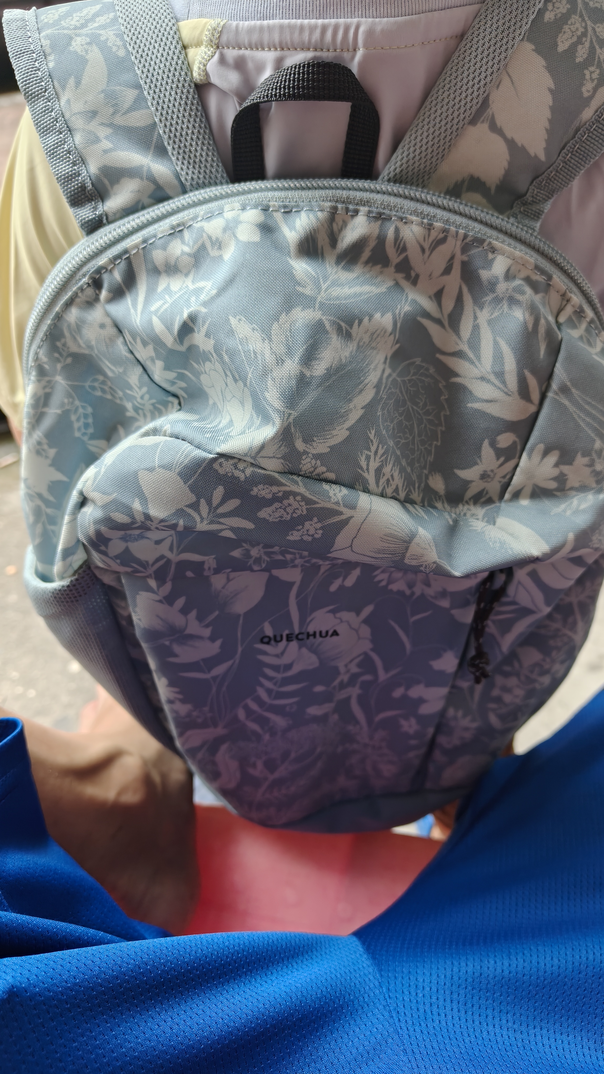 迪卡侬户外登山包徒步背包旅行小包学生双肩儿童书包女书包10L-5045535 实拍图