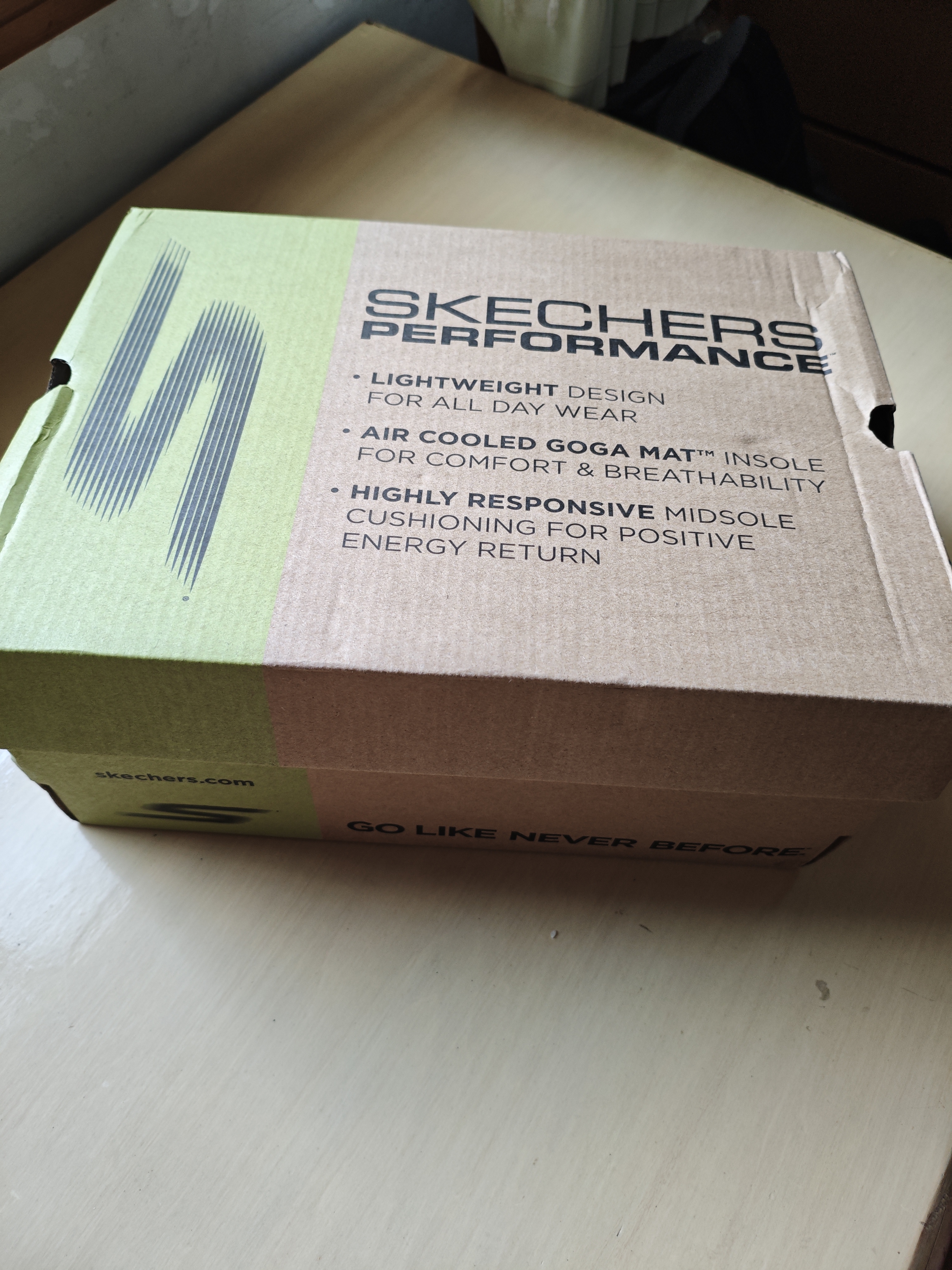 斯凯奇（Skechers）男鞋跑鞋透气网面跑步鞋舒适缓震回弹休闲运动鞋 BKW黑白 41 实拍图