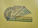 国誉(KOKUYO)学生考试绘图测量套尺(15cm直尺+三角尺*2+量角器)尺子套装 GY-GBA501 实拍图