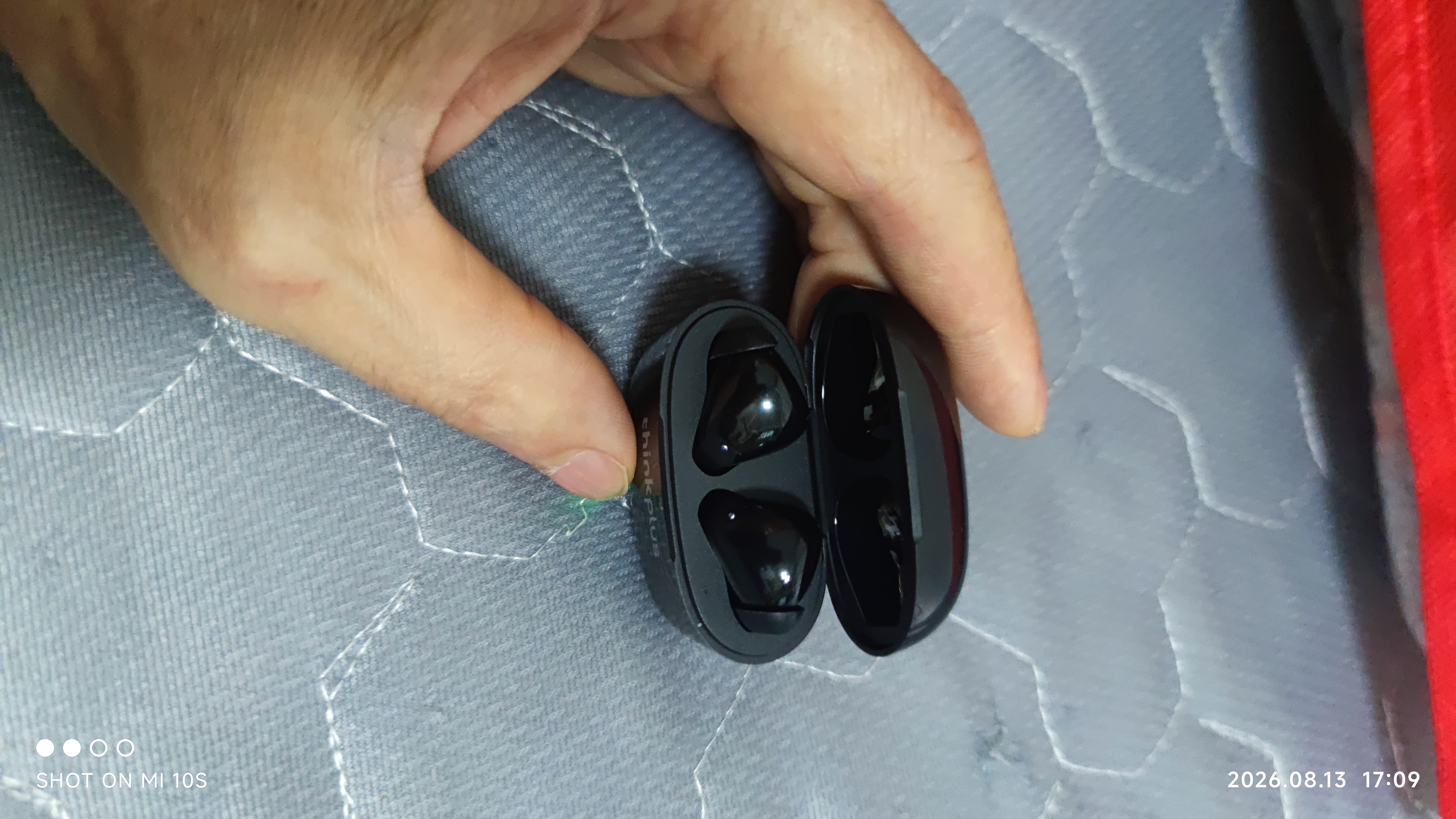 联想（Lenovo）【旗舰顶配 官方正品】蓝牙耳机无线半入耳式运动耳机  智能降噪 持久续航  通用 LP40pro黑 实拍图
