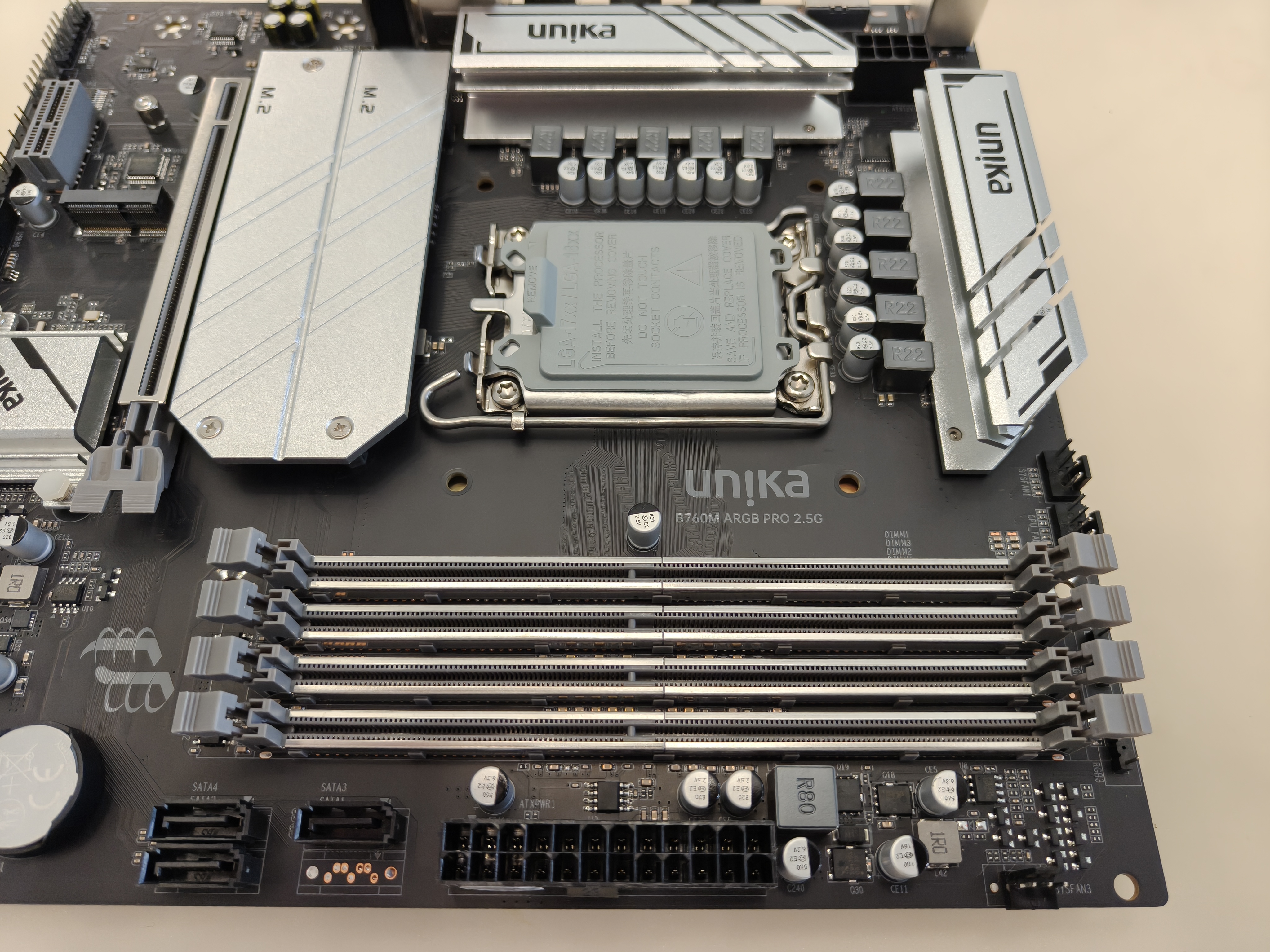 双敏（UNIKA）B760M DDR4/DDR5内存 电脑电竞游戏主板 支持12/13/14代CPU （Intel B760/LGA 1700） B760M PRO DDR4 黑武士 实拍图