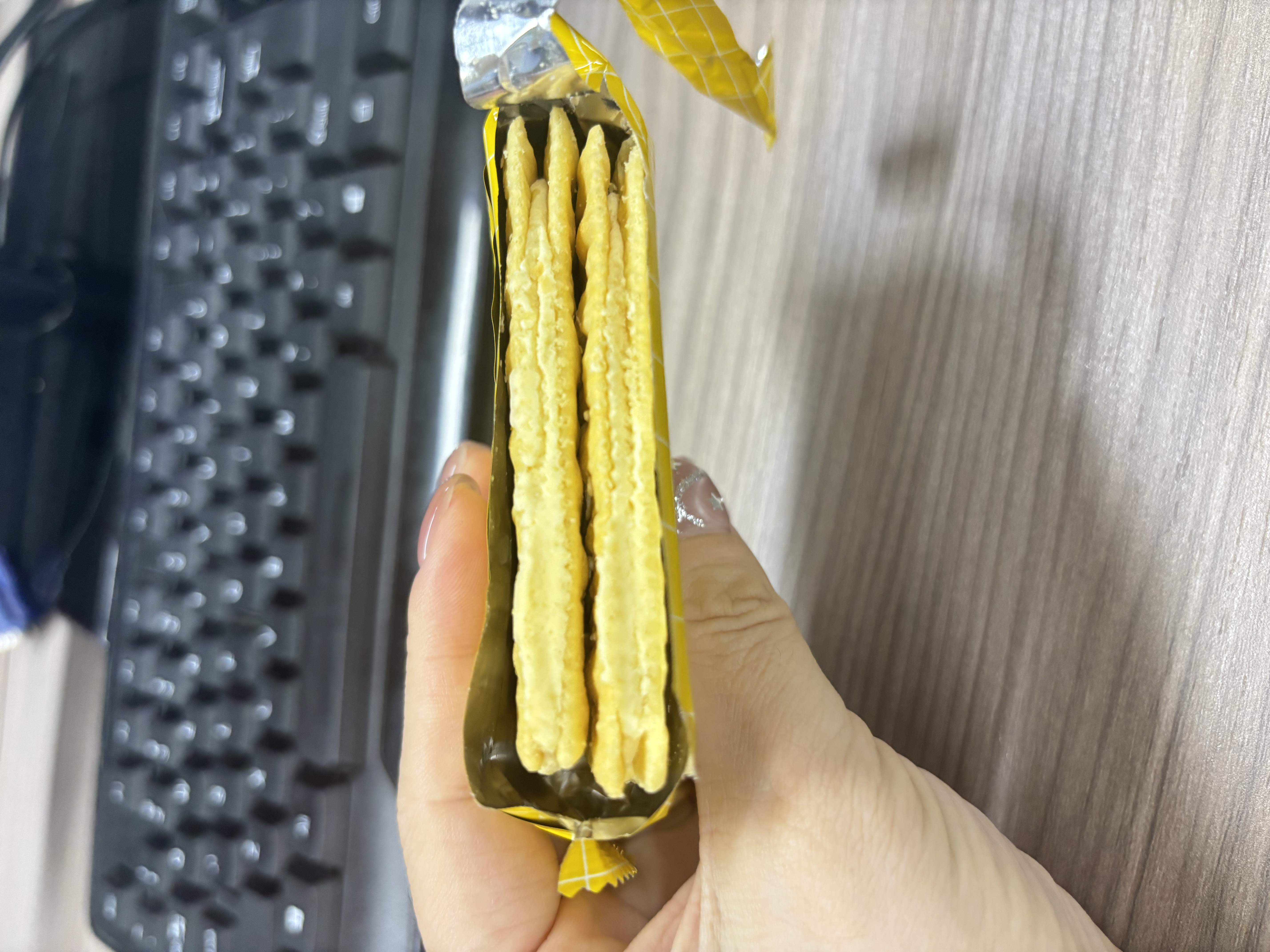 新苗可利 SANMIUVROLEY菲律宾进口 芝士乳酪味夹心饼干700g 休闲零食下午茶饼干 实拍图
