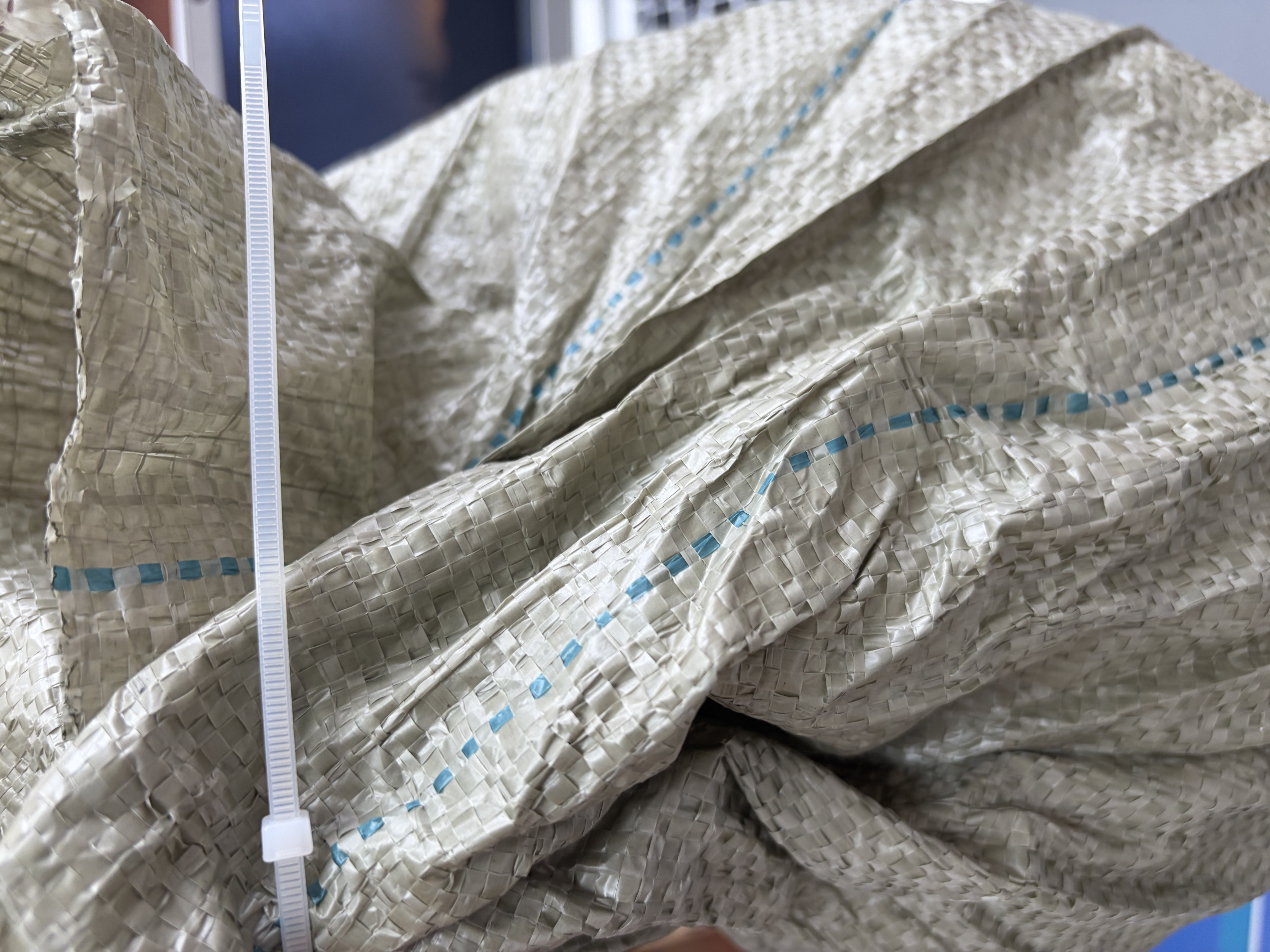 美厨（MAXCOOK）纯净水桶 矿泉水桶饮水桶 5L桶装水塑料饮水机手提户外桶MCX7506 实拍图
