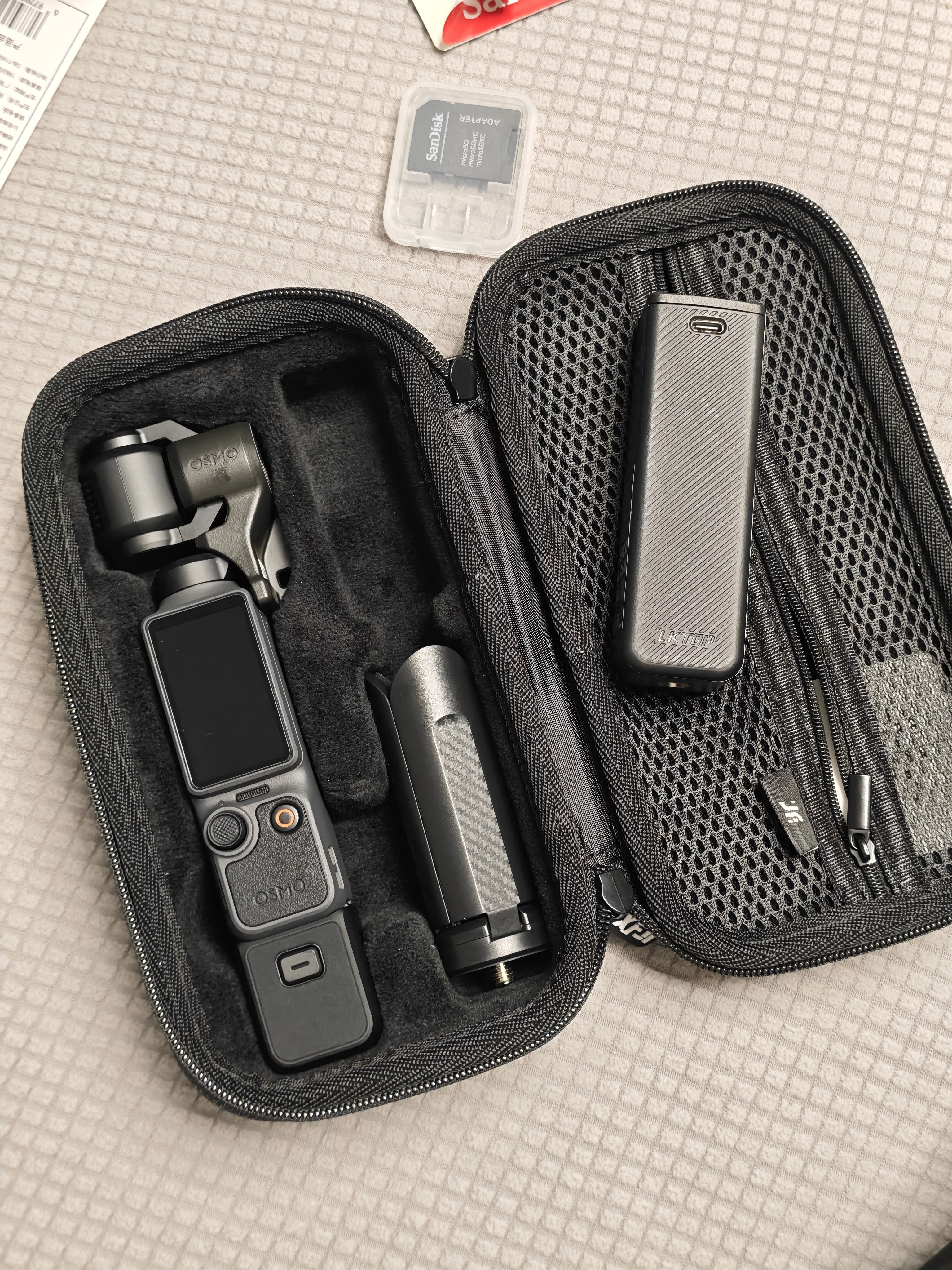 LKTOP【3C认证可登机】立可拓适用大疆Pocket4/3/4P/Pro续航手柄5000mAh大容量充电手柄延长手柄配件 【补光灯套装】Pocket4/3/4P手柄+补光灯 实拍图