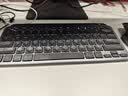 罗技（Logitech）大师系列 MX Keys Mini无线蓝牙键盘 高端办公智能背光 带接收器 商用版 石墨黑 实拍图