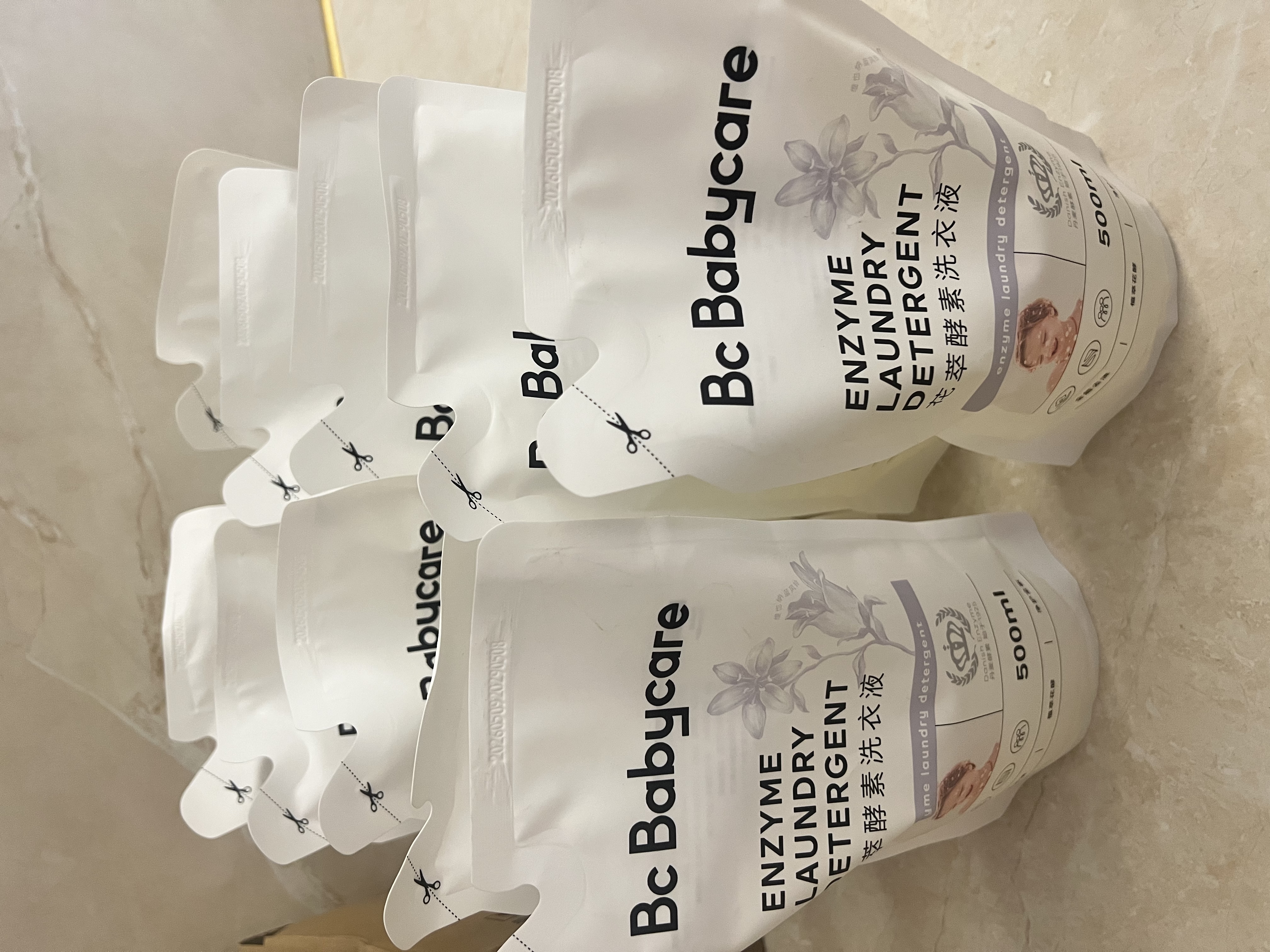babycare儿童花萃酵素洗衣液去污除菌香氛清洁剂蓝风铃6.8L组合装 实拍图