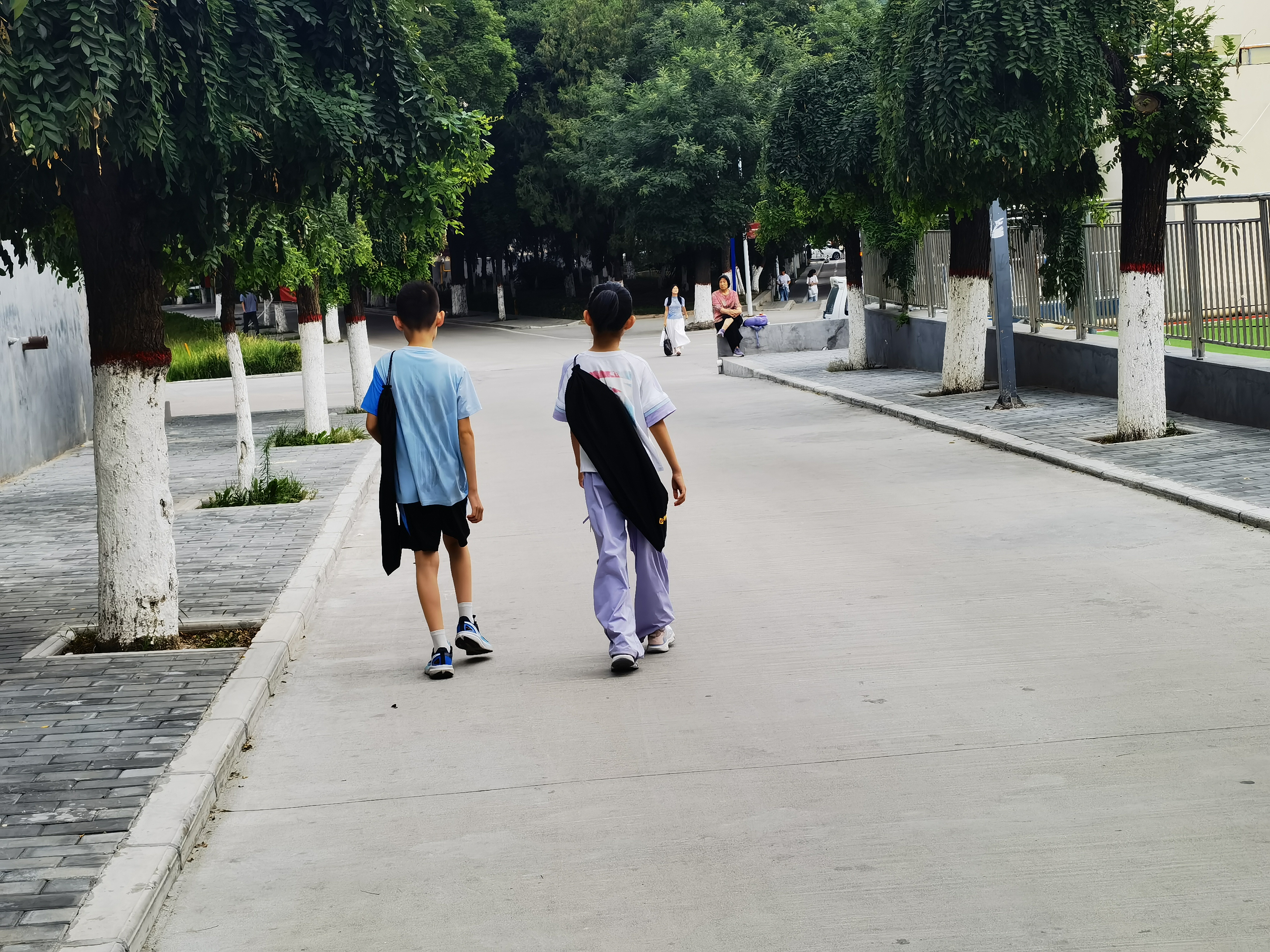 薰风羽毛球拍全碳素超轻初学者K520升级款熏风K520 PRO 白/淡粉白线 实拍图
