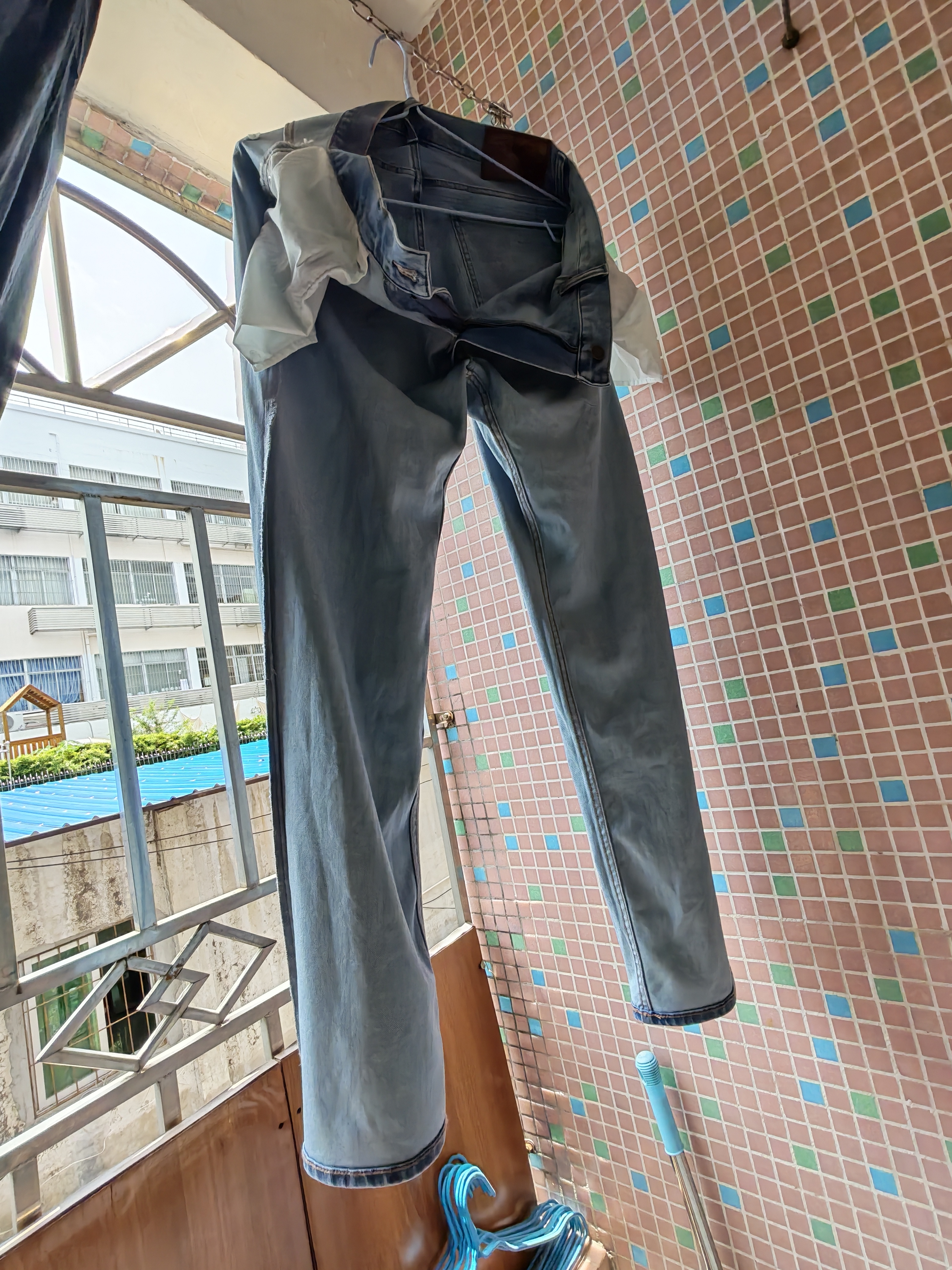 京东京造【Coolmax凉感四面弹】牛仔裤子夏季男士休闲裤直筒新款 浅蓝色33 实拍图