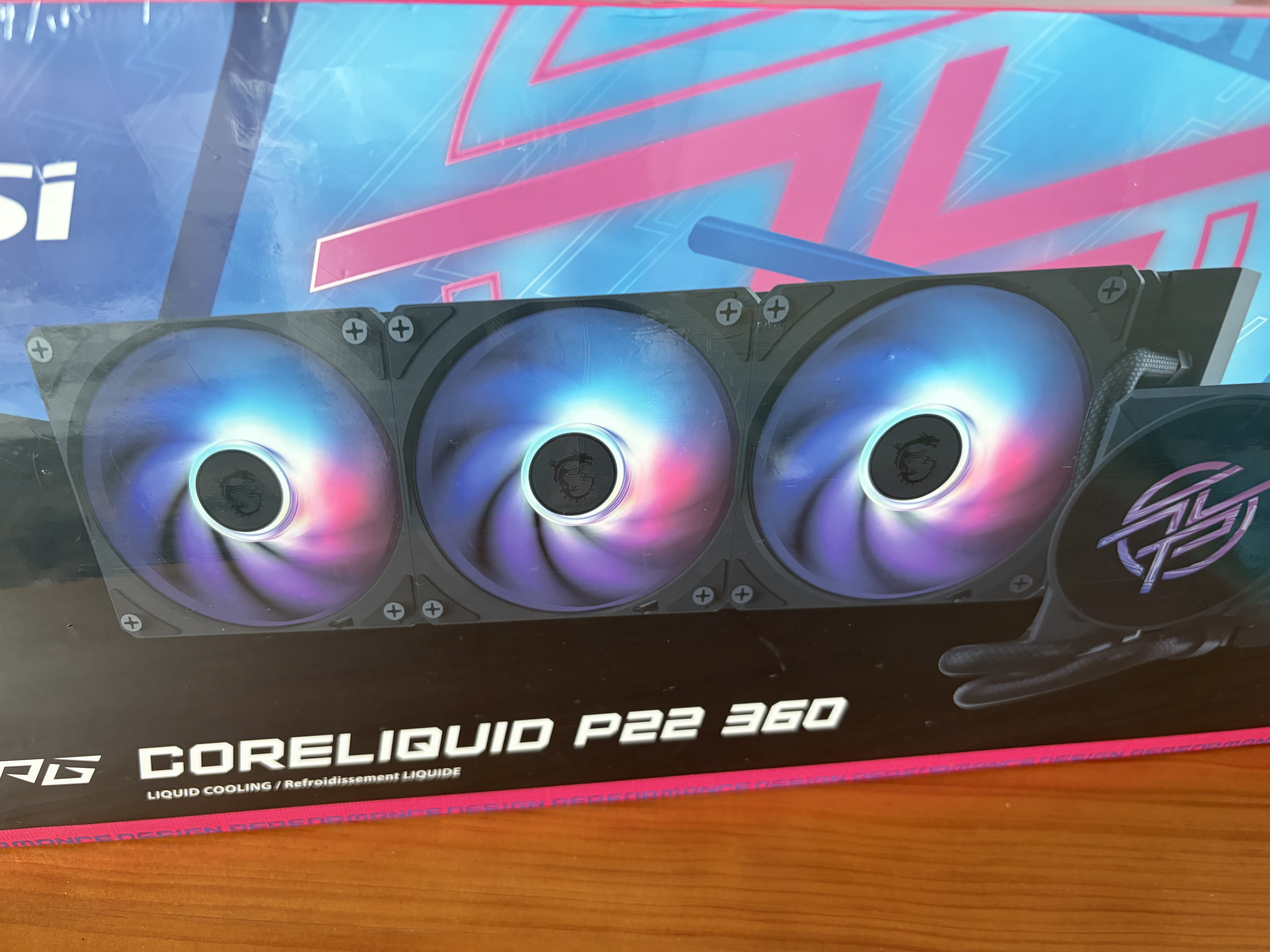 微星（MSI）冰曜P22 MPG CORELIQUID P22 360 360水冷散热器 LCD屏显/硬件监控/支持9800X3D 实拍图
