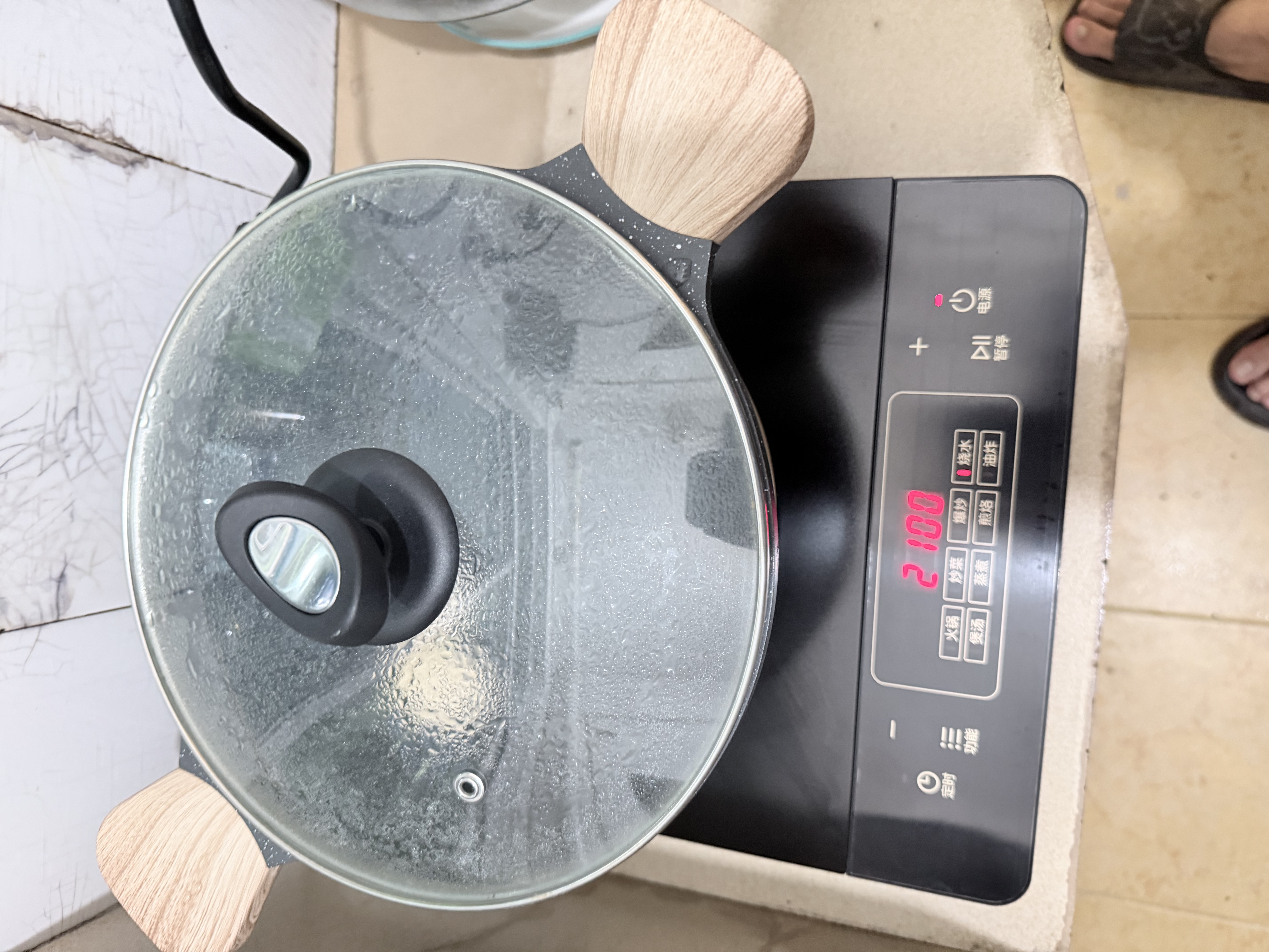 美的（Midea）电磁炉大功率家用猛火爆炒8档火力调节防水耐用350mm大面板专用炒菜锅电磁灶火锅炉C21-RT21E01 实拍图