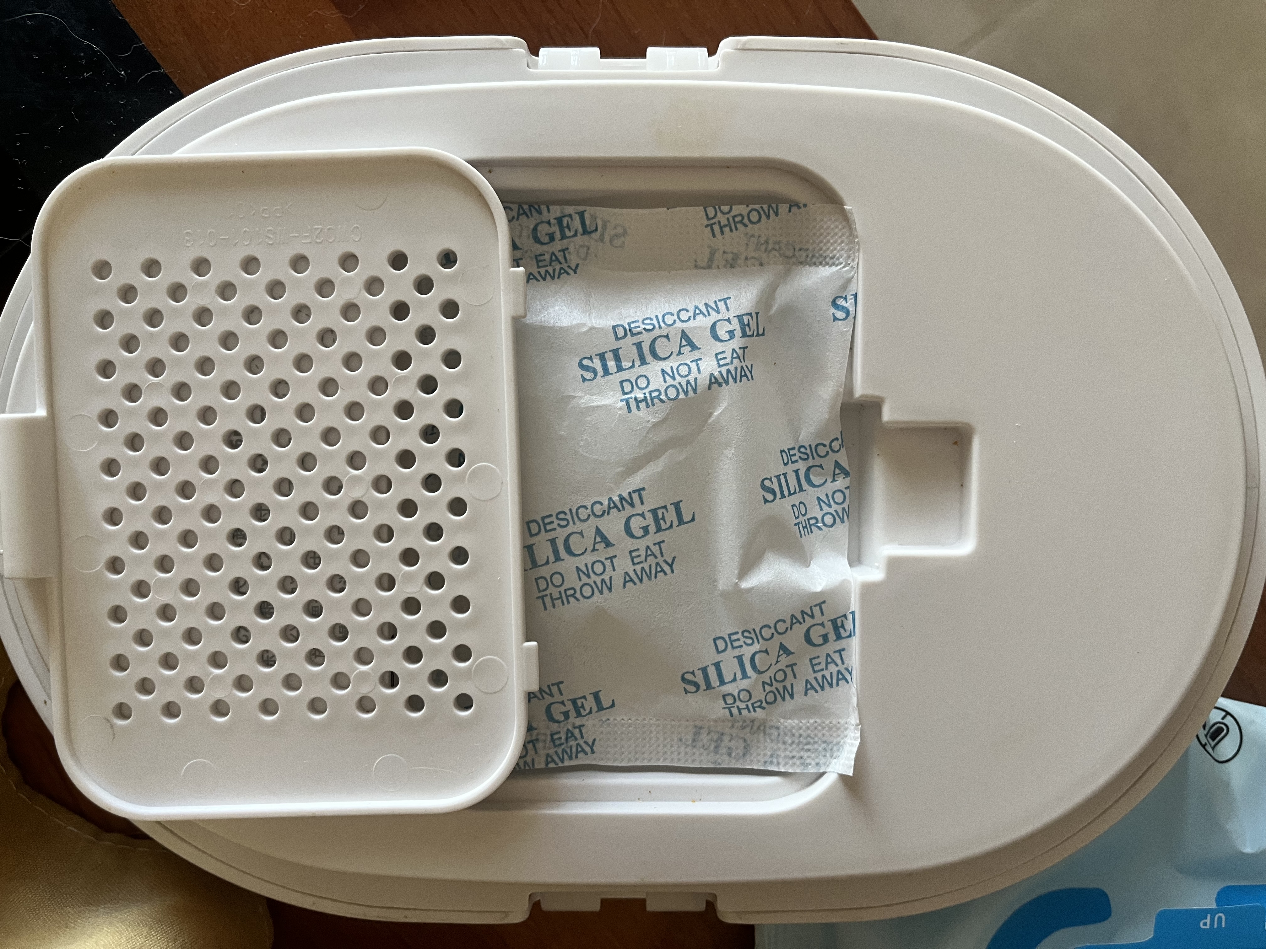 小佩喂食器干燥剂 喂食器内置干燥剂套装狗狗猫咪用品 内置干燥剂 干燥剂5片（1包） 实拍图