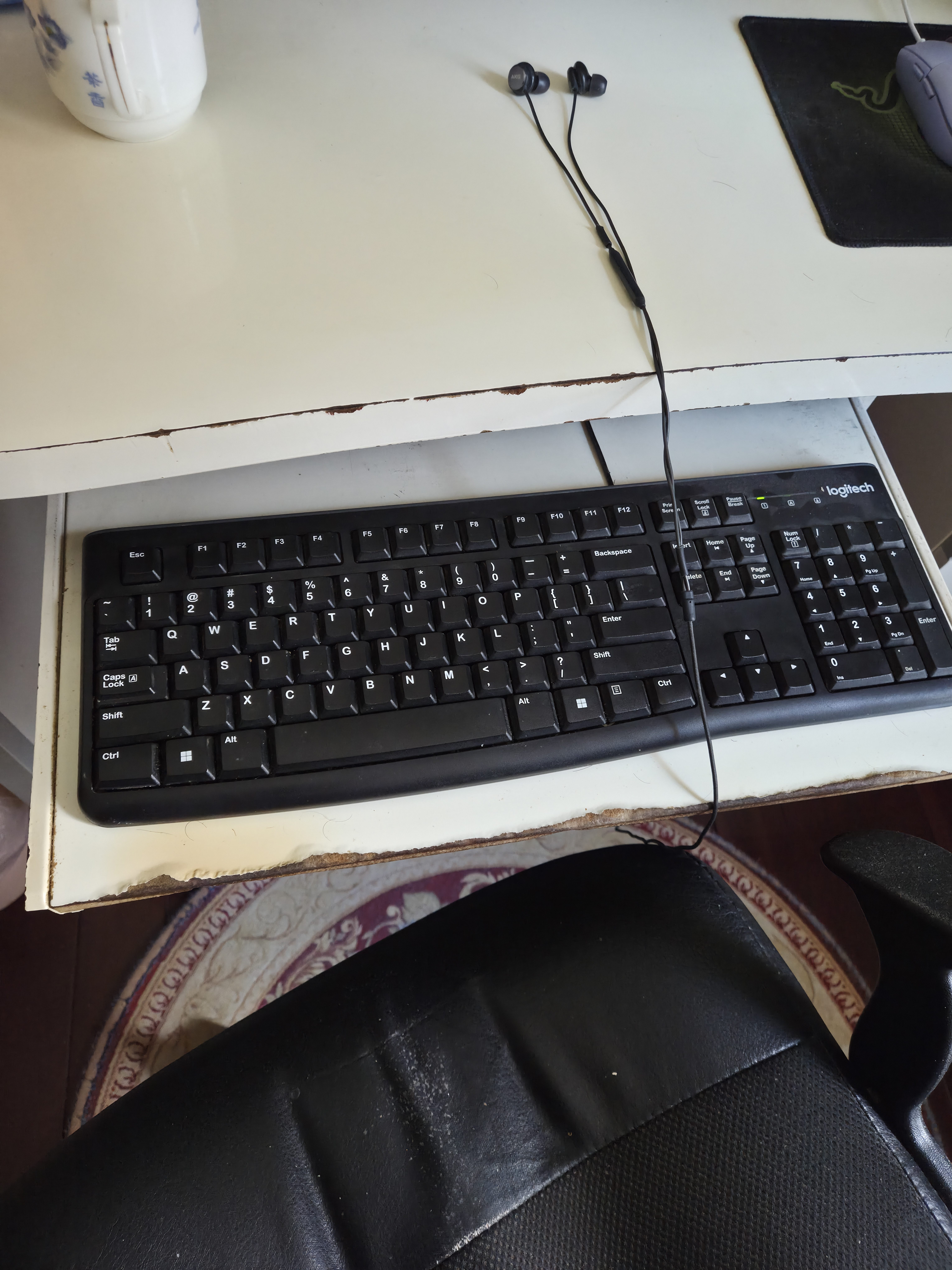 罗技（Logitech）K120 键盘 有线键盘 办公键盘 全尺寸 黑色U口 104键 实拍图