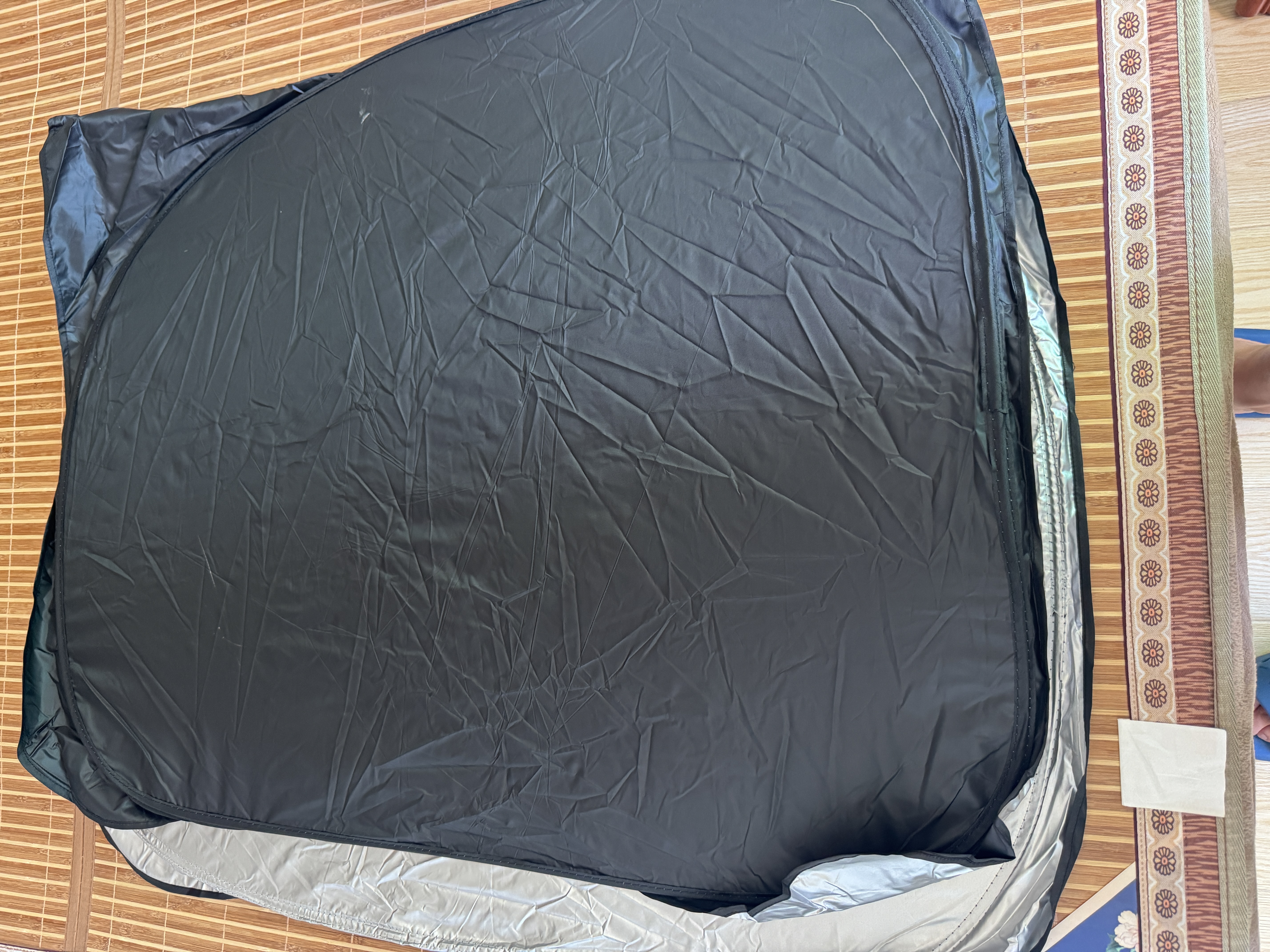 汽车遮阳挡前挡玻璃防晒遮阳帘夏季车窗用遮光神器车载遮阳板 【加厚遮阳挡】-无缝不透光 钛银款【80*145】 各种车型通用 晒单实拍图