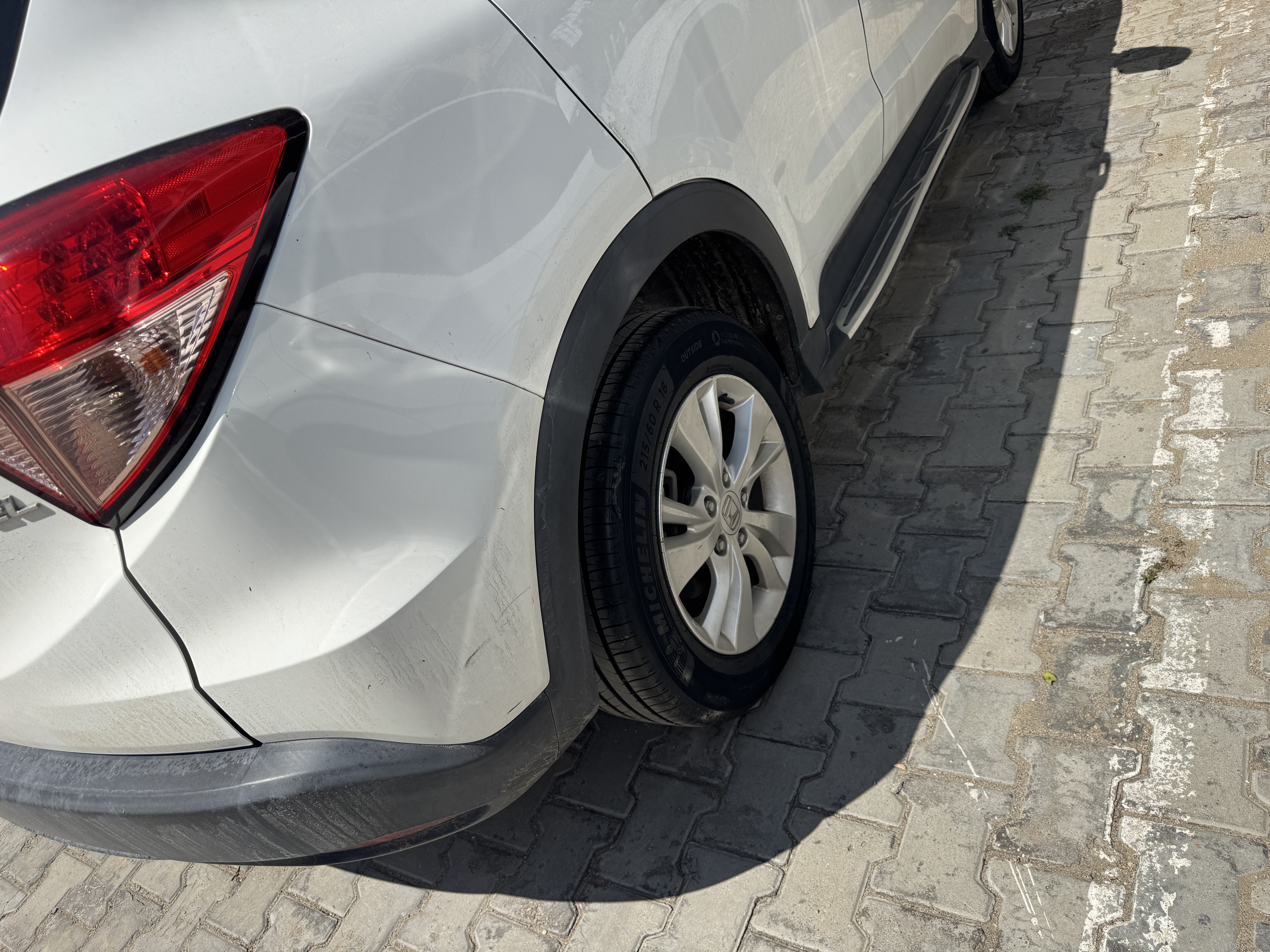 米其林（MICHELIN）【爆款清仓】汽车轮胎 215/60R16 95H 耐越 适配天籁/帕萨特/XRV 实拍图