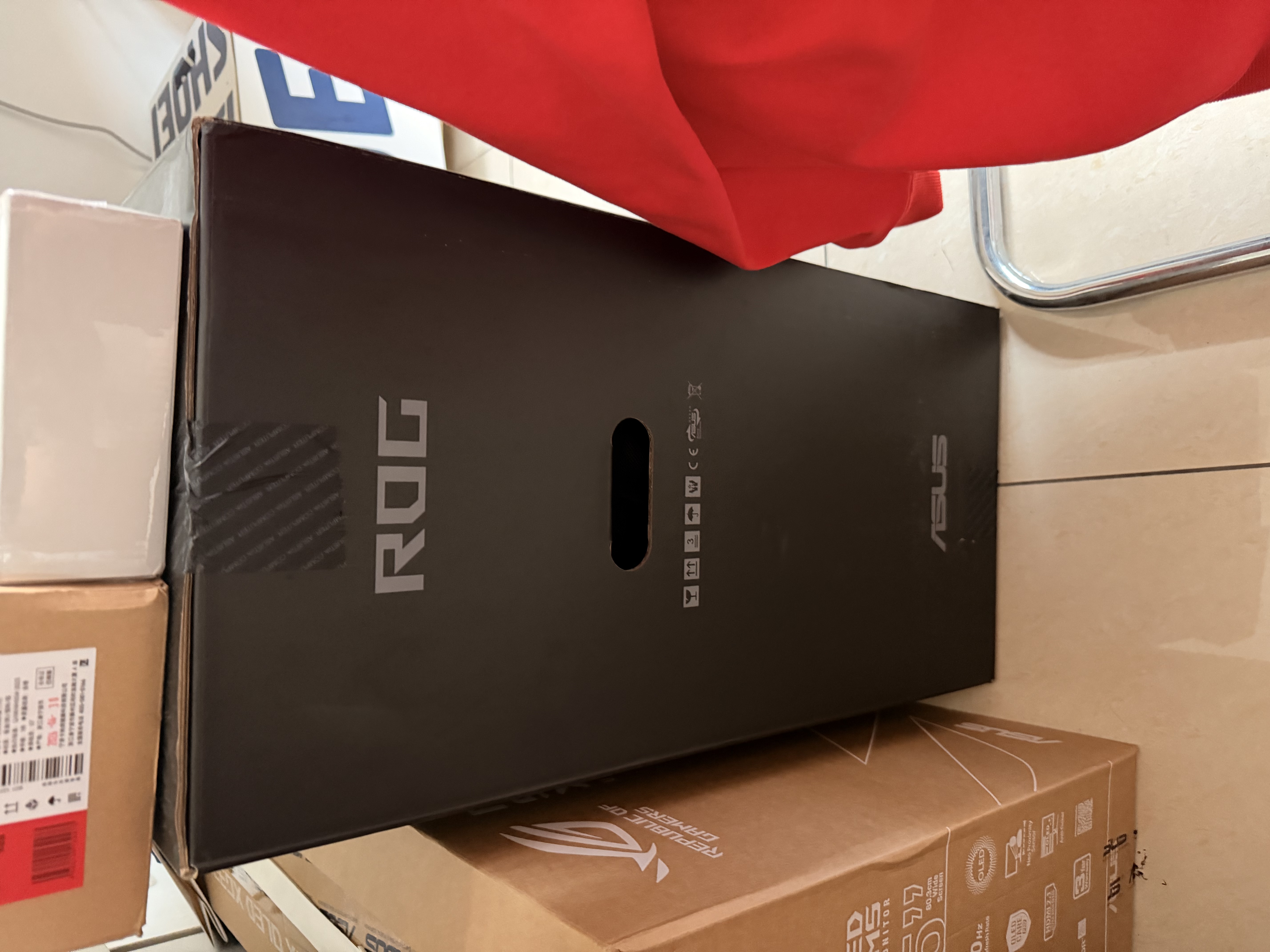 ROG魔霸9X 台式机游戏主机游戏电竞(R7-9800X3D RTX5070TI 16GB显卡 32G DDR5 1TB SSD ) 实拍图