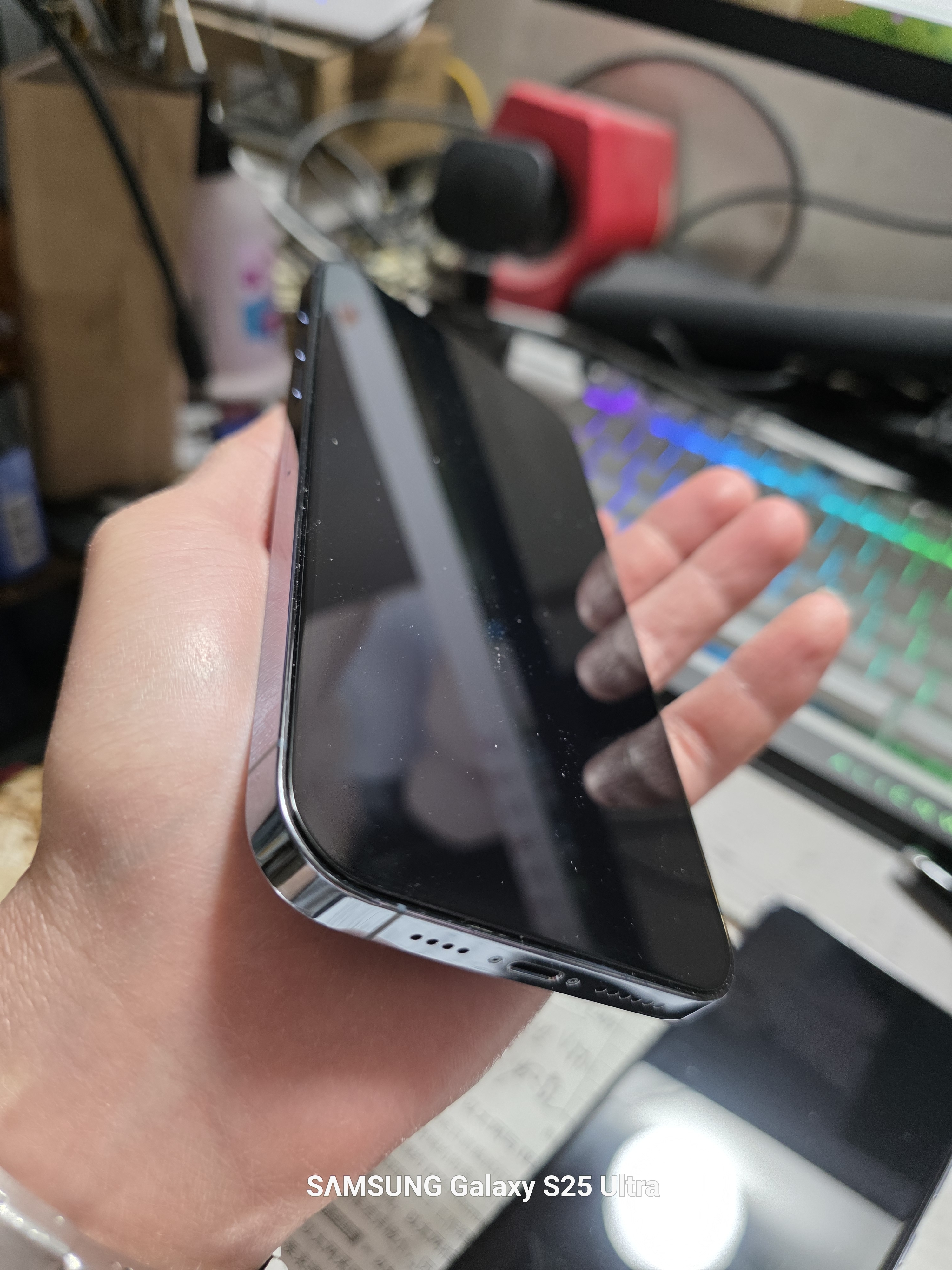 绿联适用苹果13ProMax钢化膜iPhone14Plus手机膜全覆盖不挡边高清防尘防摔指纹超薄无尘仓秒贴保护膜 实拍图