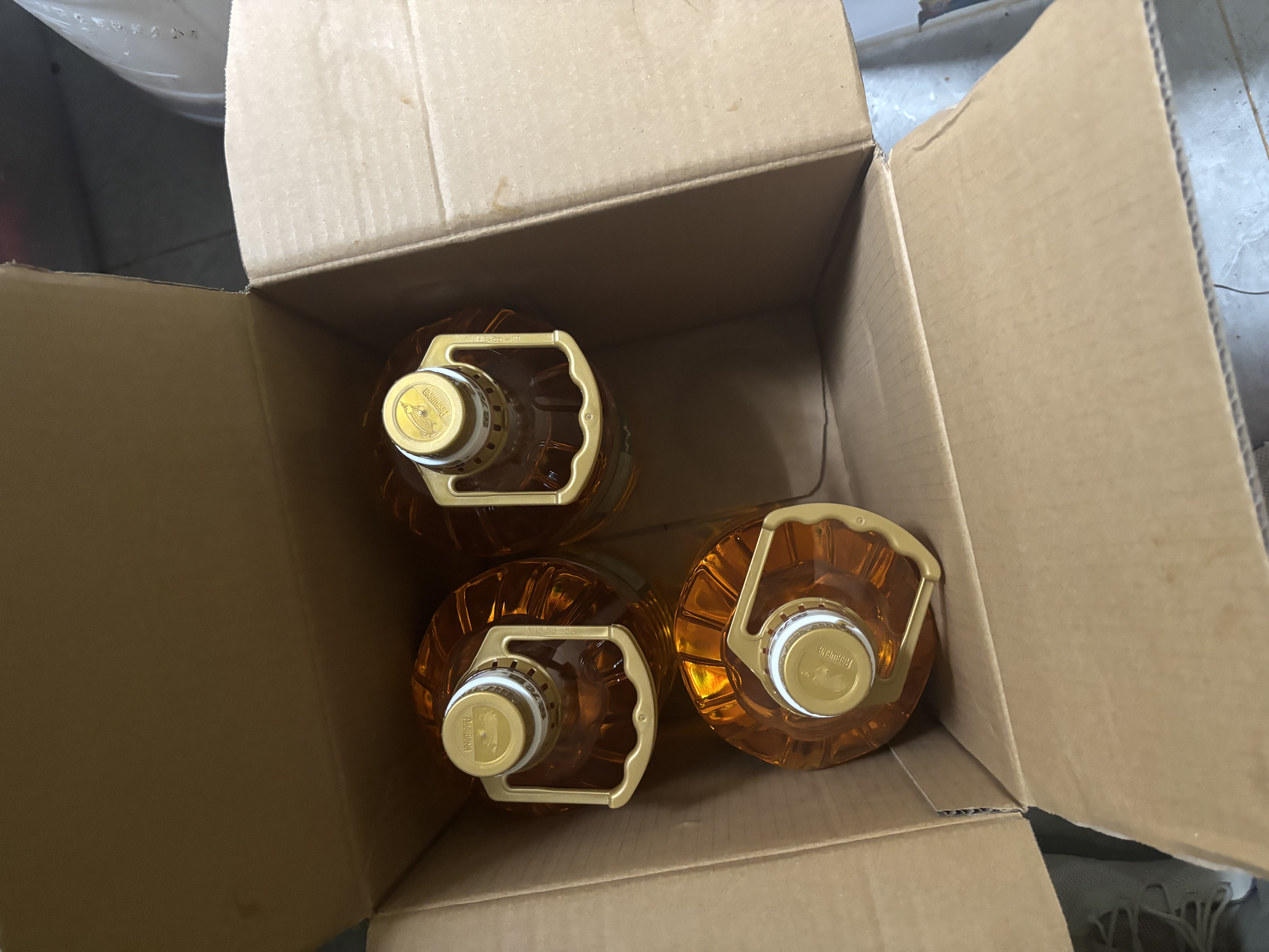 金龙鱼 食用油 非转基因 压榨 一级 纯正玉米油4L*4箱装 实拍图