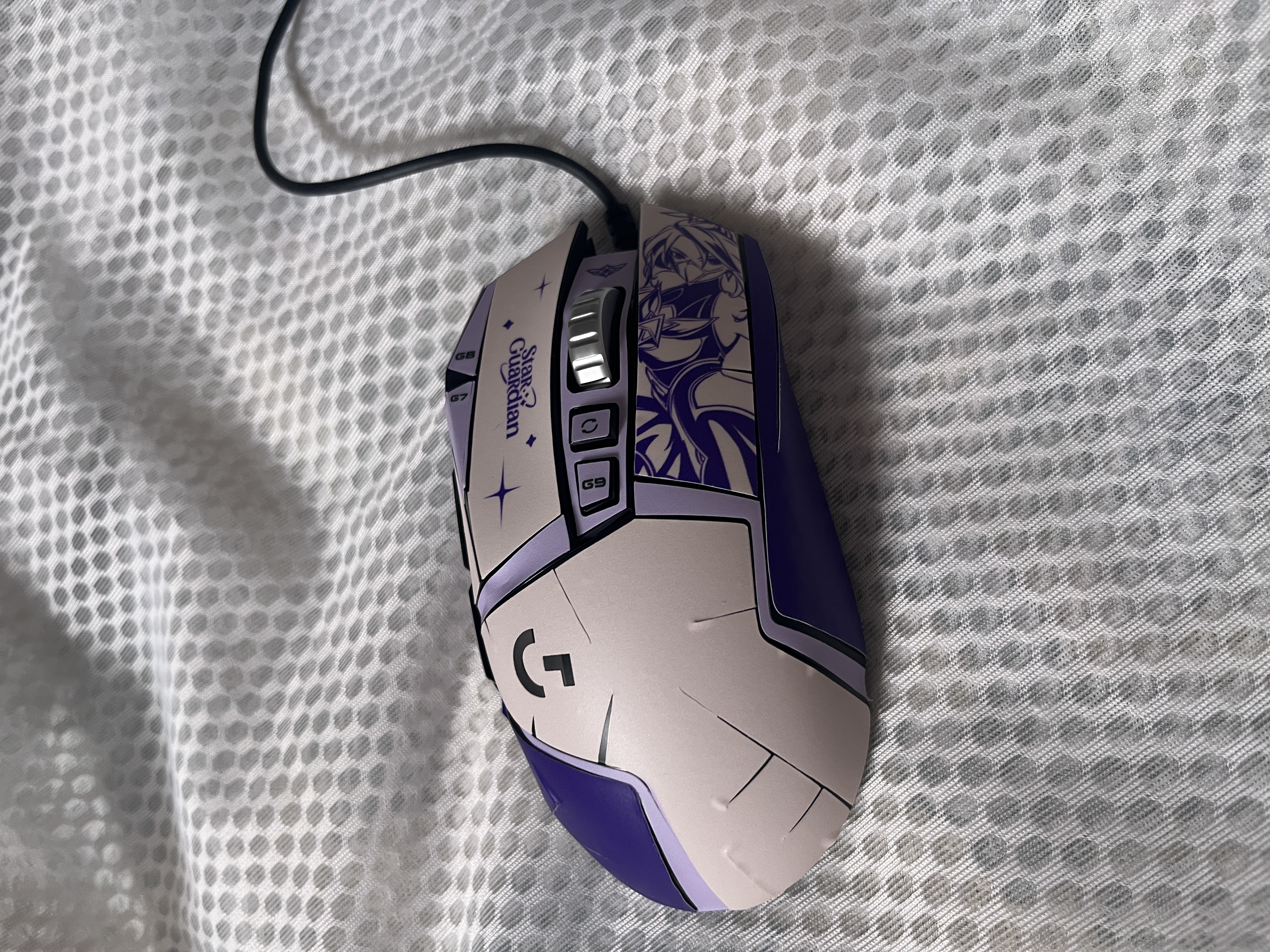罗技（G）G502 HERO主宰者游戏鼠标电竞鼠标有线RGB机械配重竞技FPS吃鸡宏cf送男友男生礼物 G502HERO+阿卡丽贴纸 实拍图