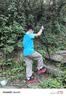 京东京造 儿童户外登山杖 铝合金伸缩安全轻量亲子爬山徒步防滑手杖 蓝色 实拍图